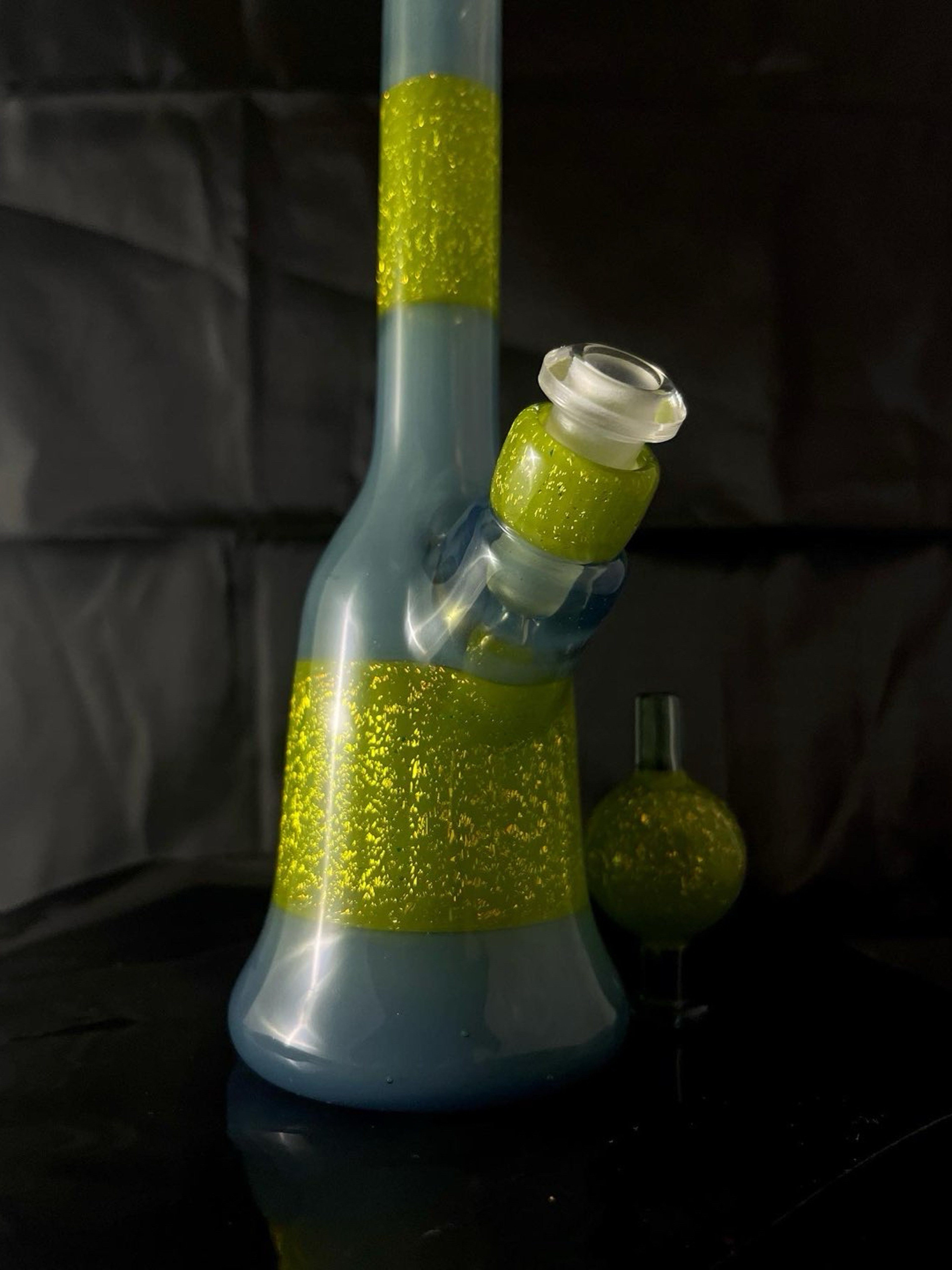 Preview pic of Lekseno glass