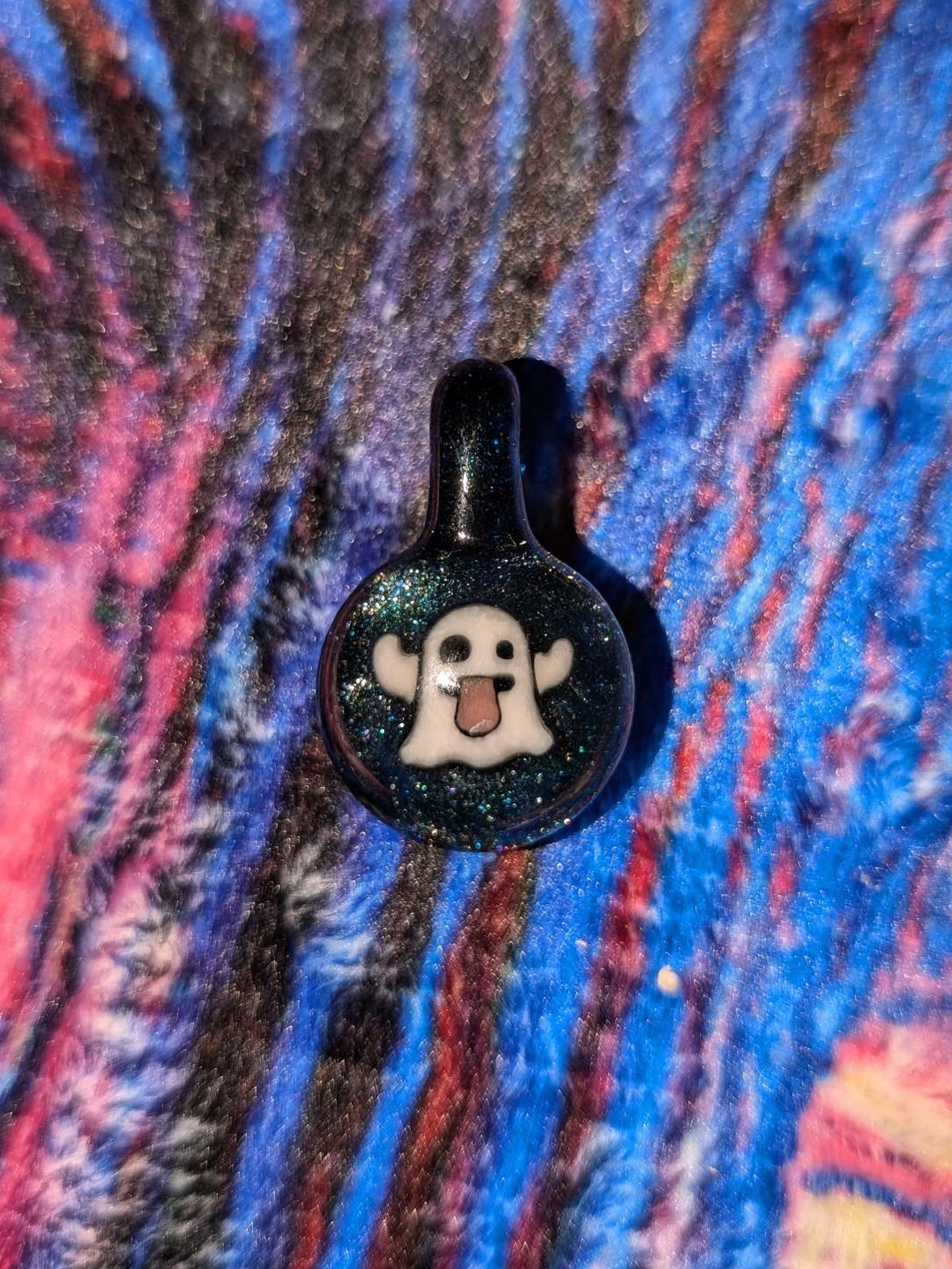 Preview pic of Spooky Ghost with 👅 out pendant