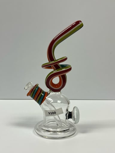Preview pic of Cambria Glass custom rig comes with new Bear Quartz banger
