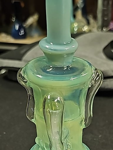 Preview pic of Chubby glass by nate gillcycler puffco top