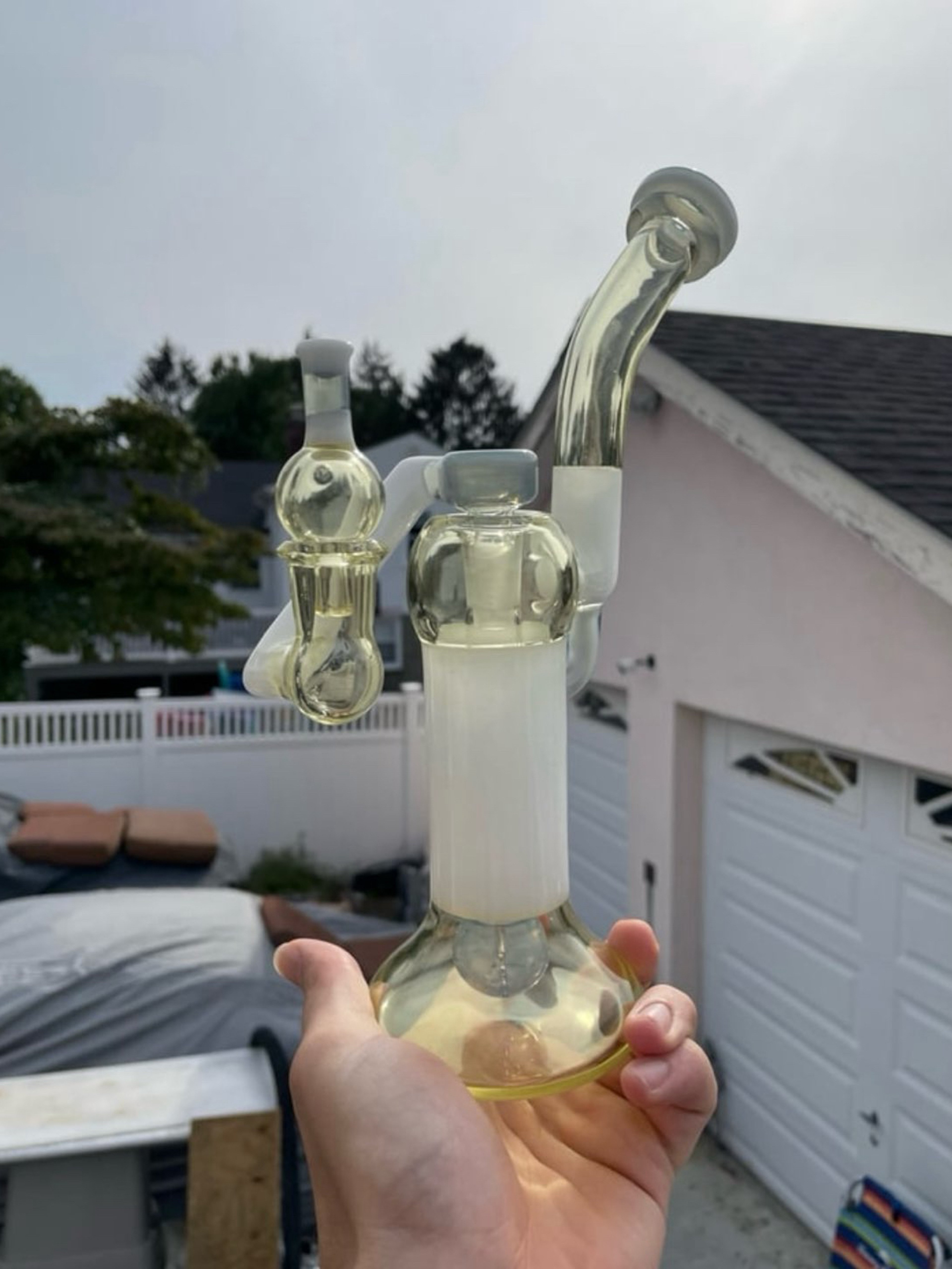 Preview pic of Shamby Bubbler