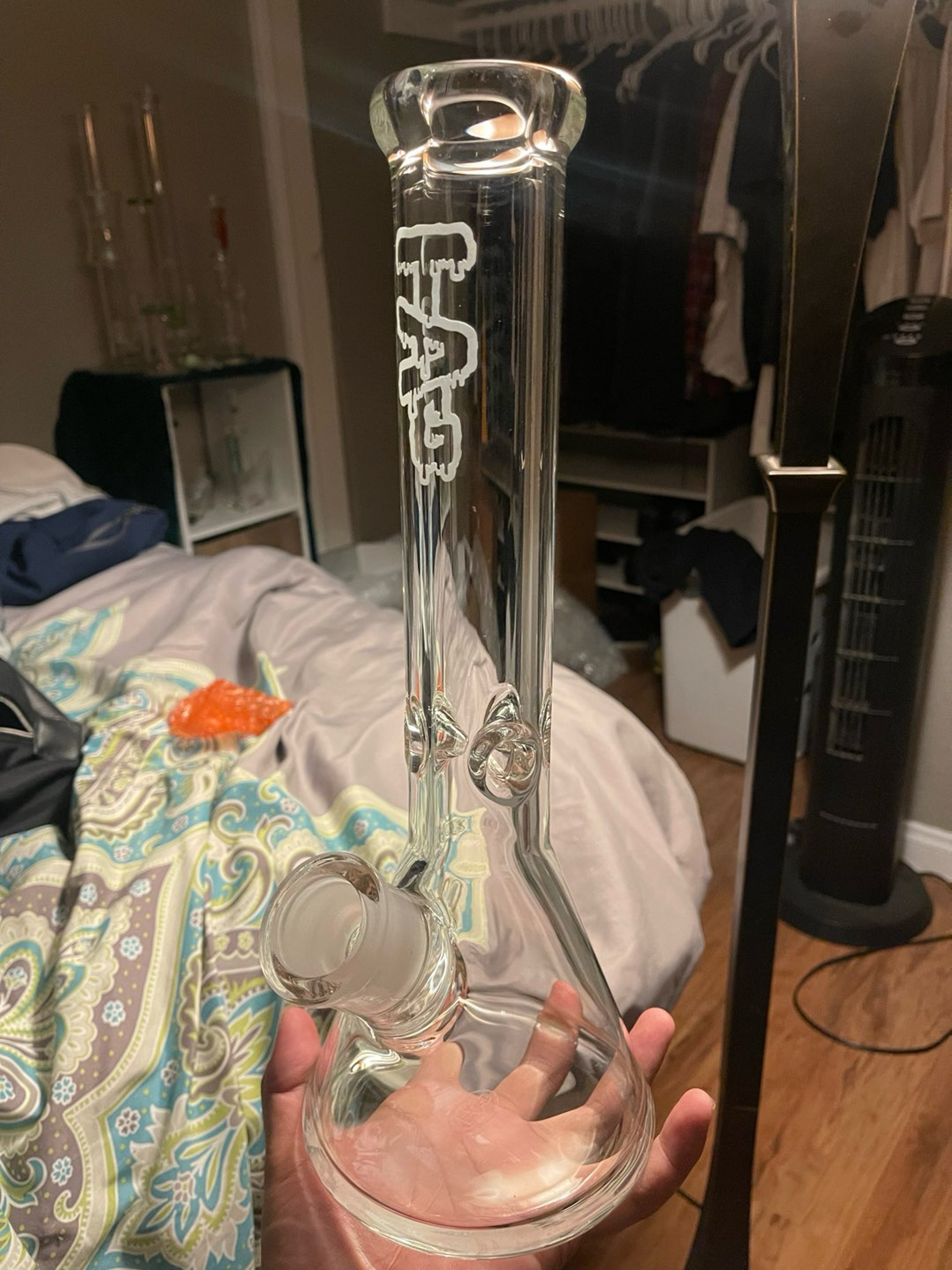 Preview pic of TAG 14'' Beaker Bong