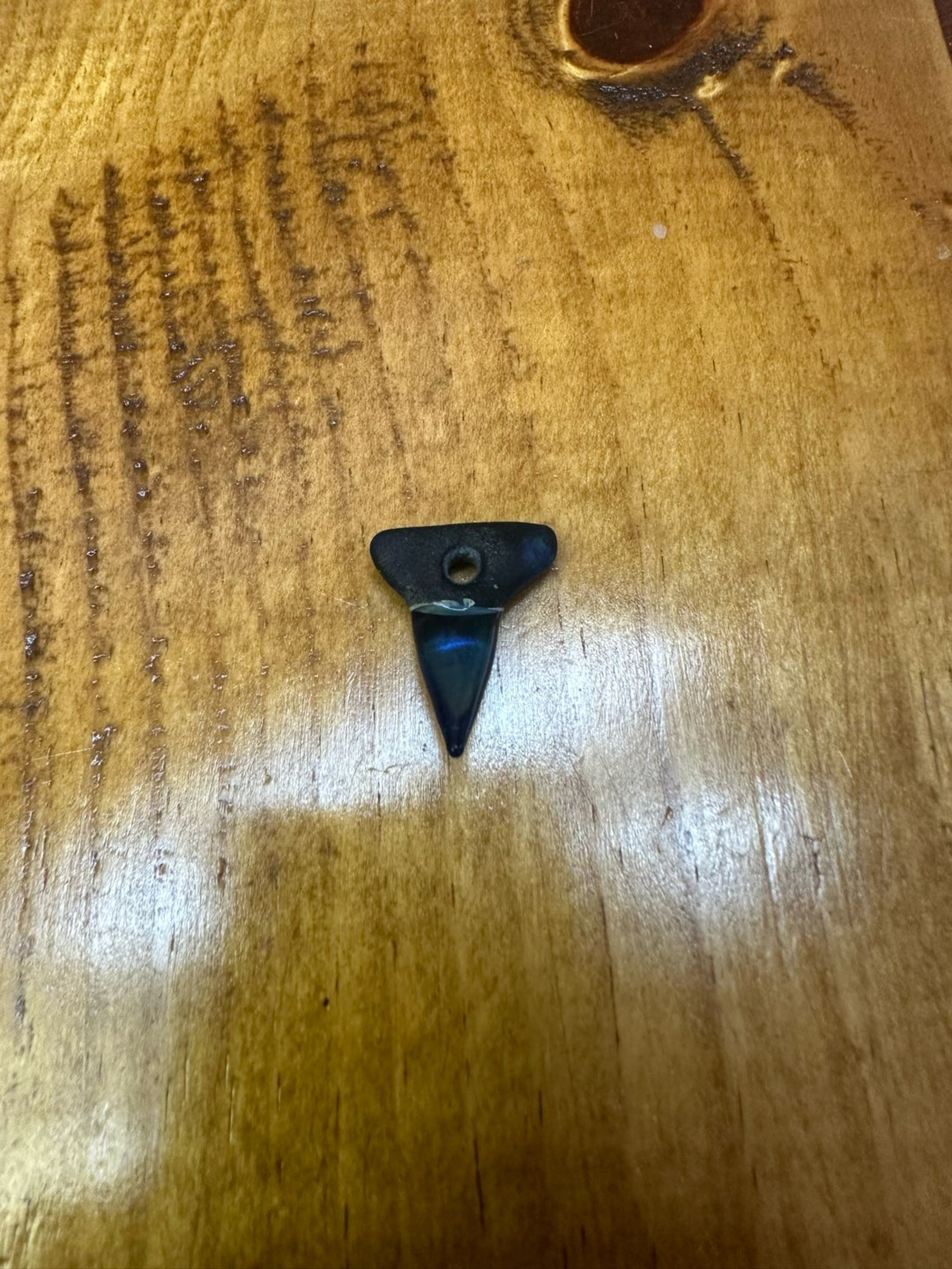 Preview pic of Micro Freestyle Glass Shark Tooth - Split Color