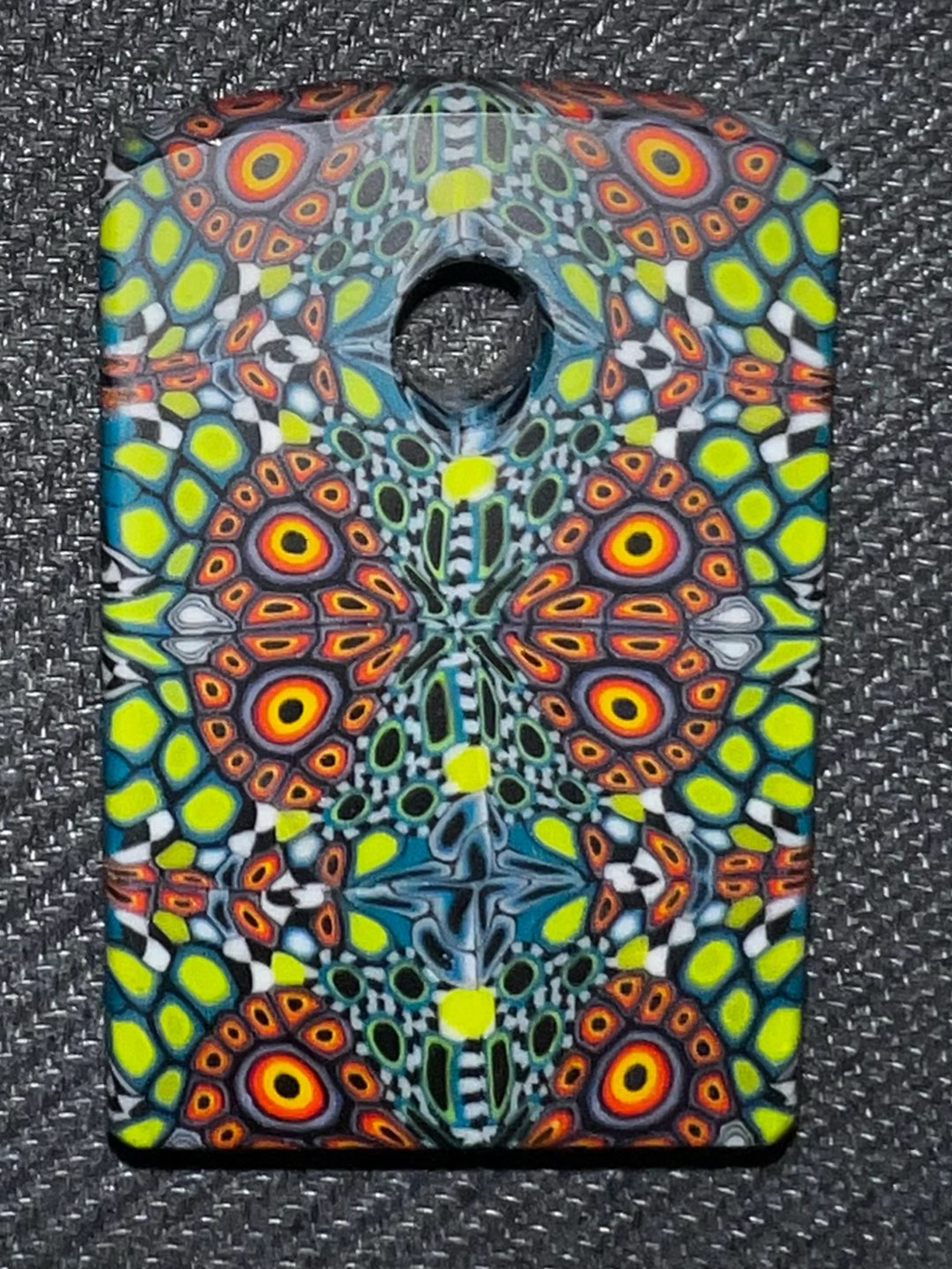 Preview pic of Casto Tile Pendant