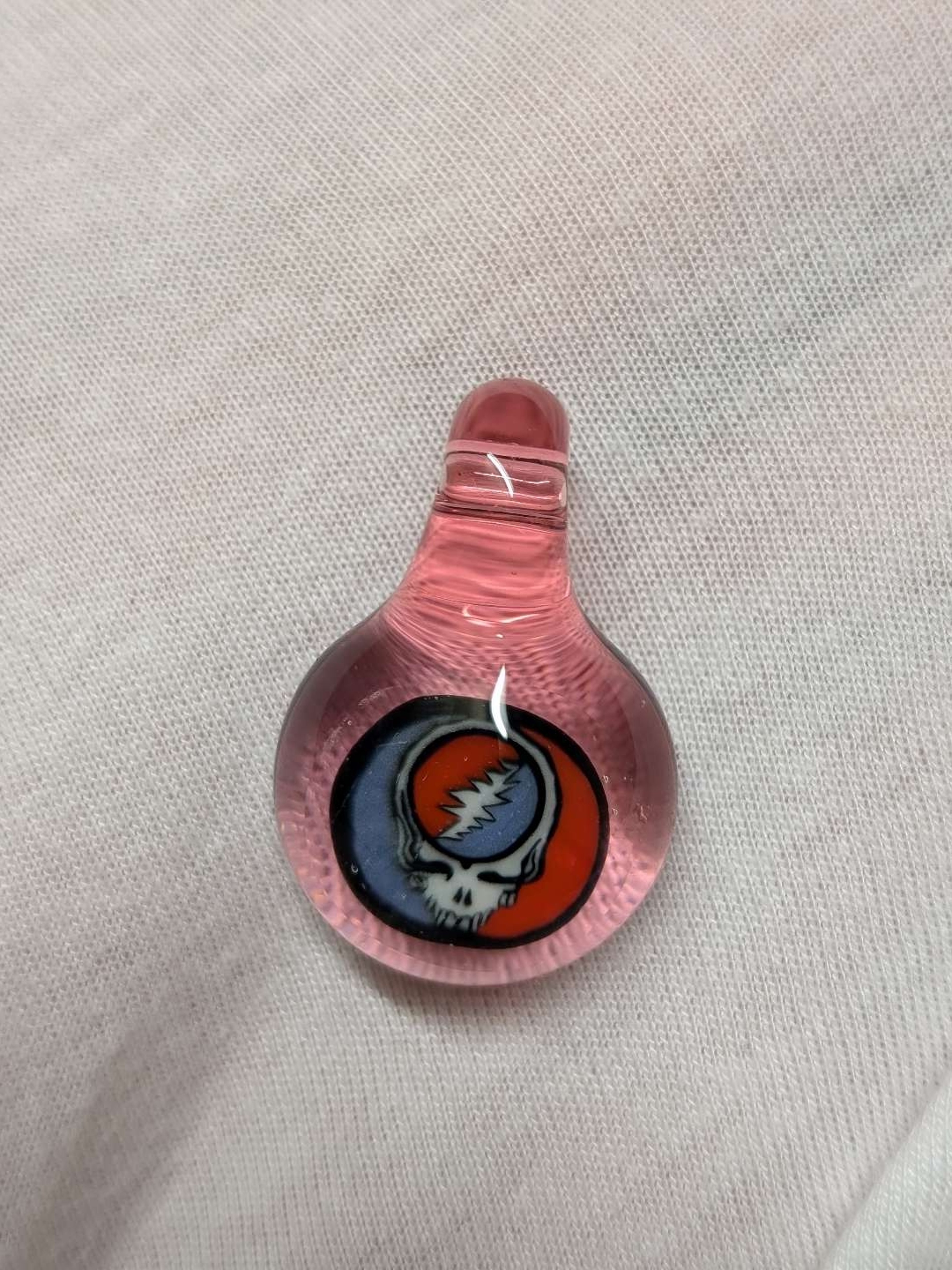 Preview pic of Grateful Dead milli/murrine pendant Cfl reactive