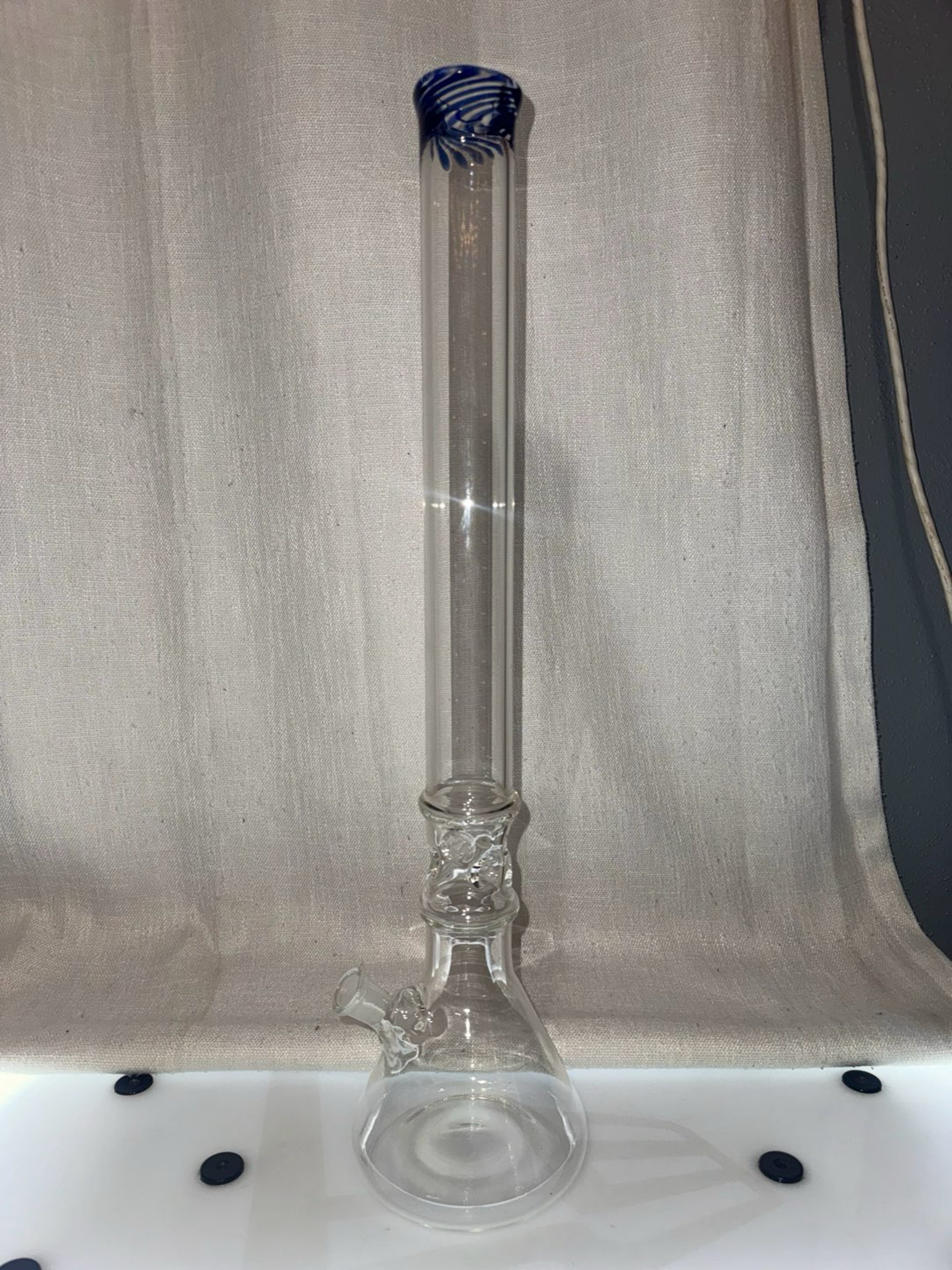 Preview pic of Clear Blown Bong