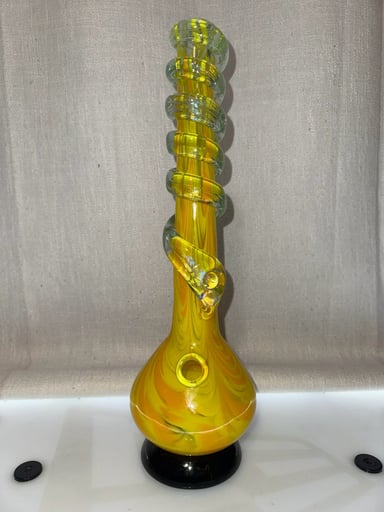 Preview pic of Black and Yellow Blown Bong