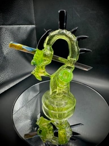 Preview pic of Tony Kazy dragon with sword