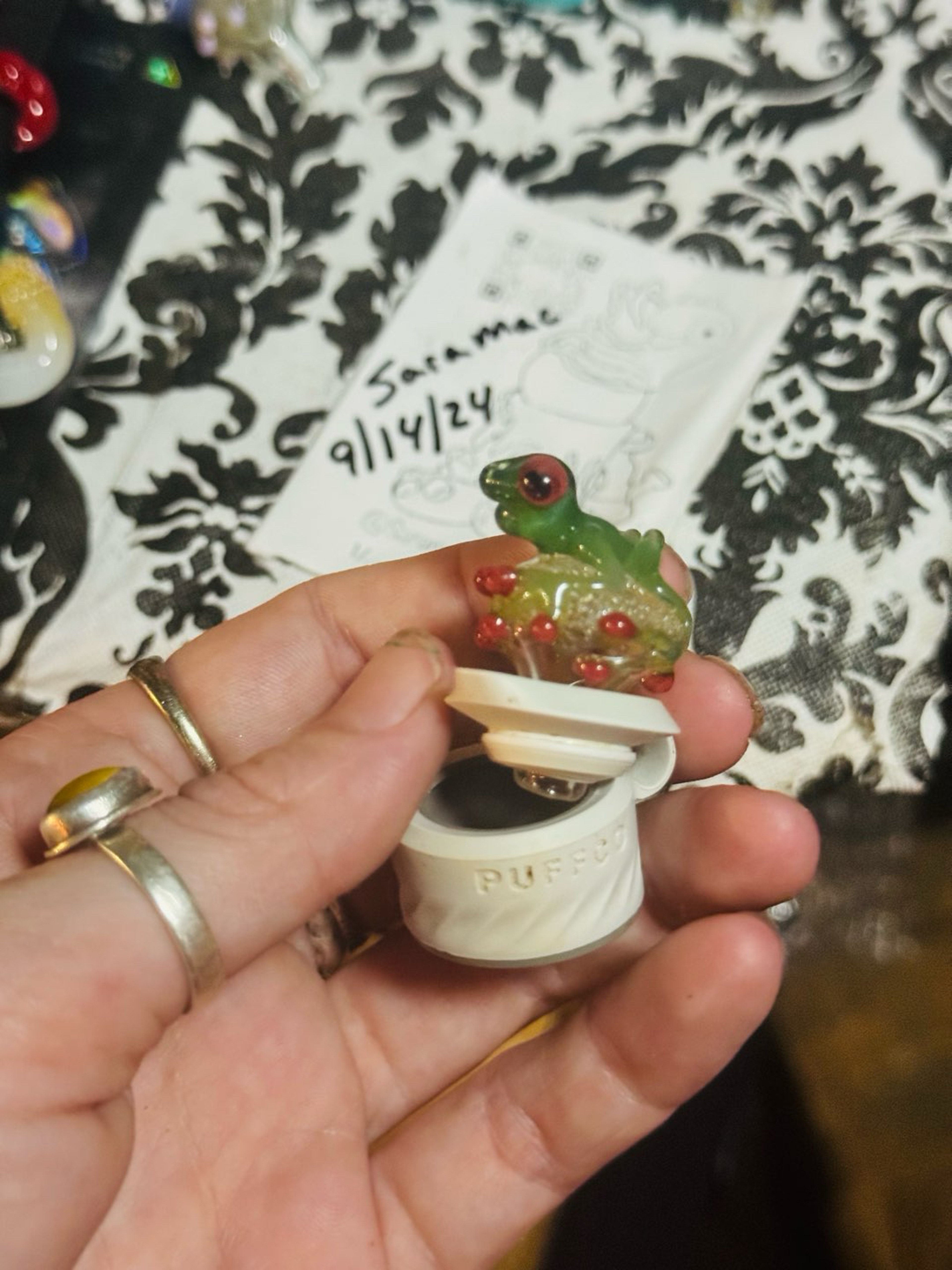 Preview pic of Frog puffco peak cap