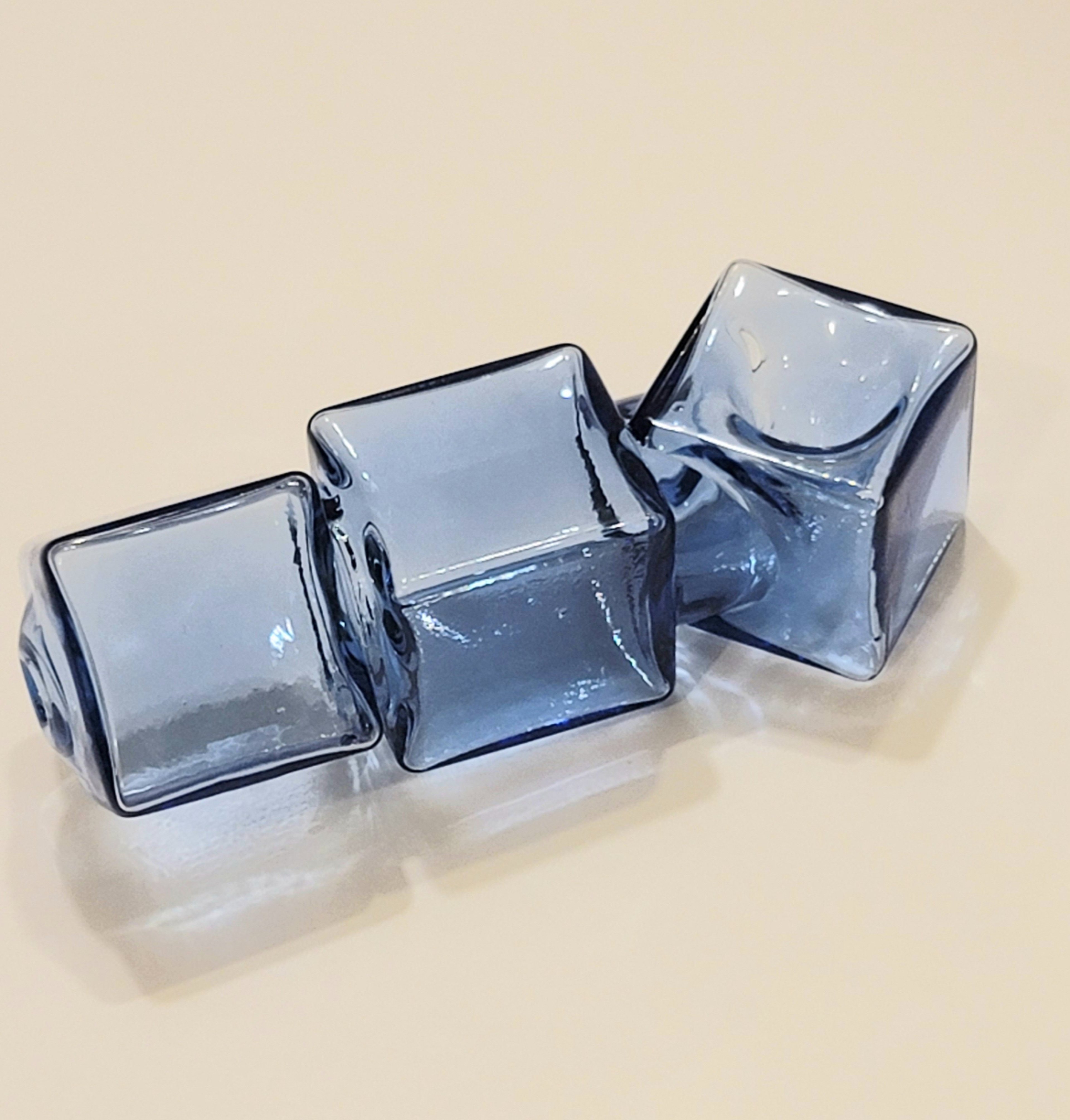 Preview pic of Ice Cube Pipe