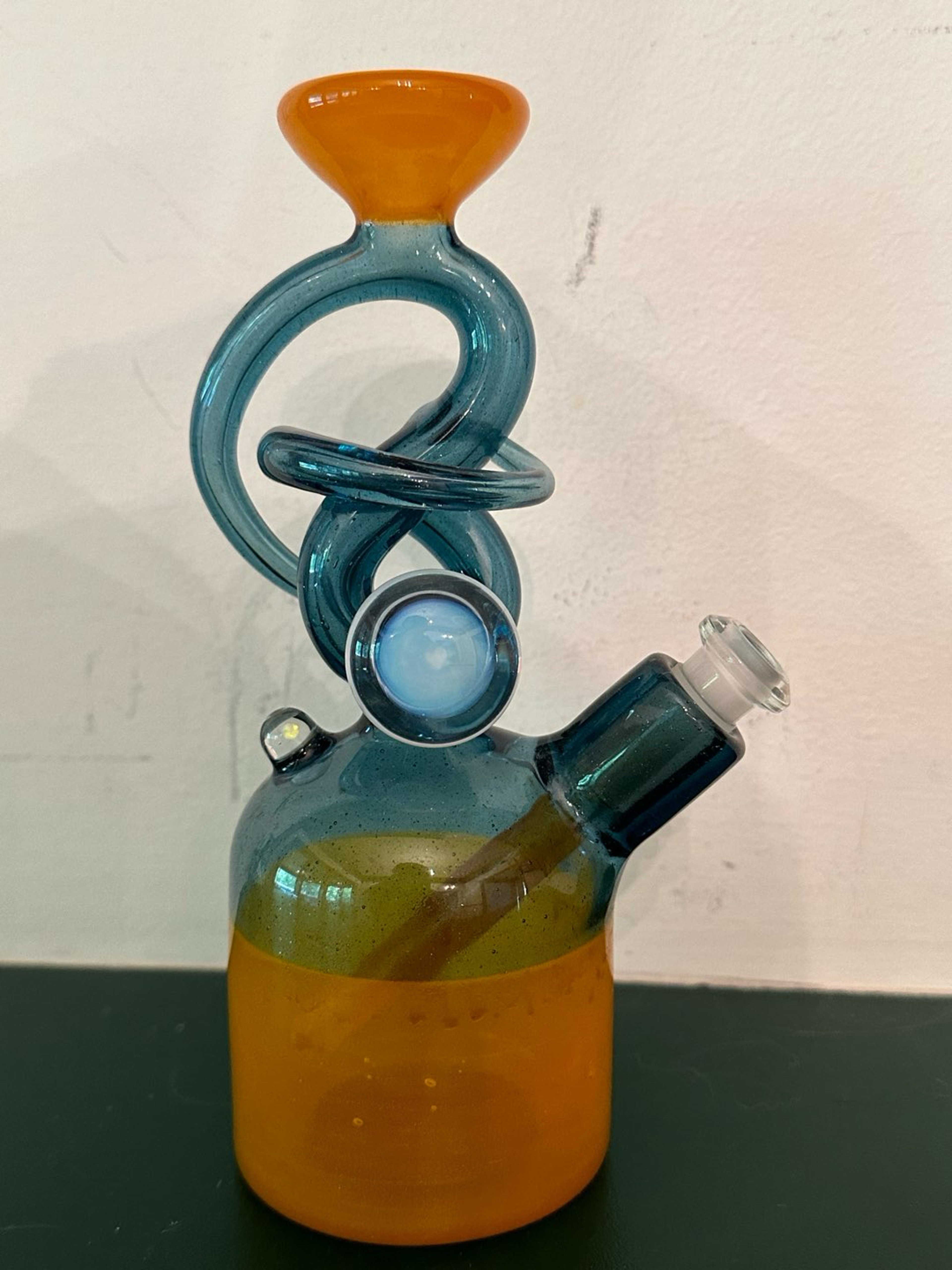 Cambria glass squiggly rig image 0
