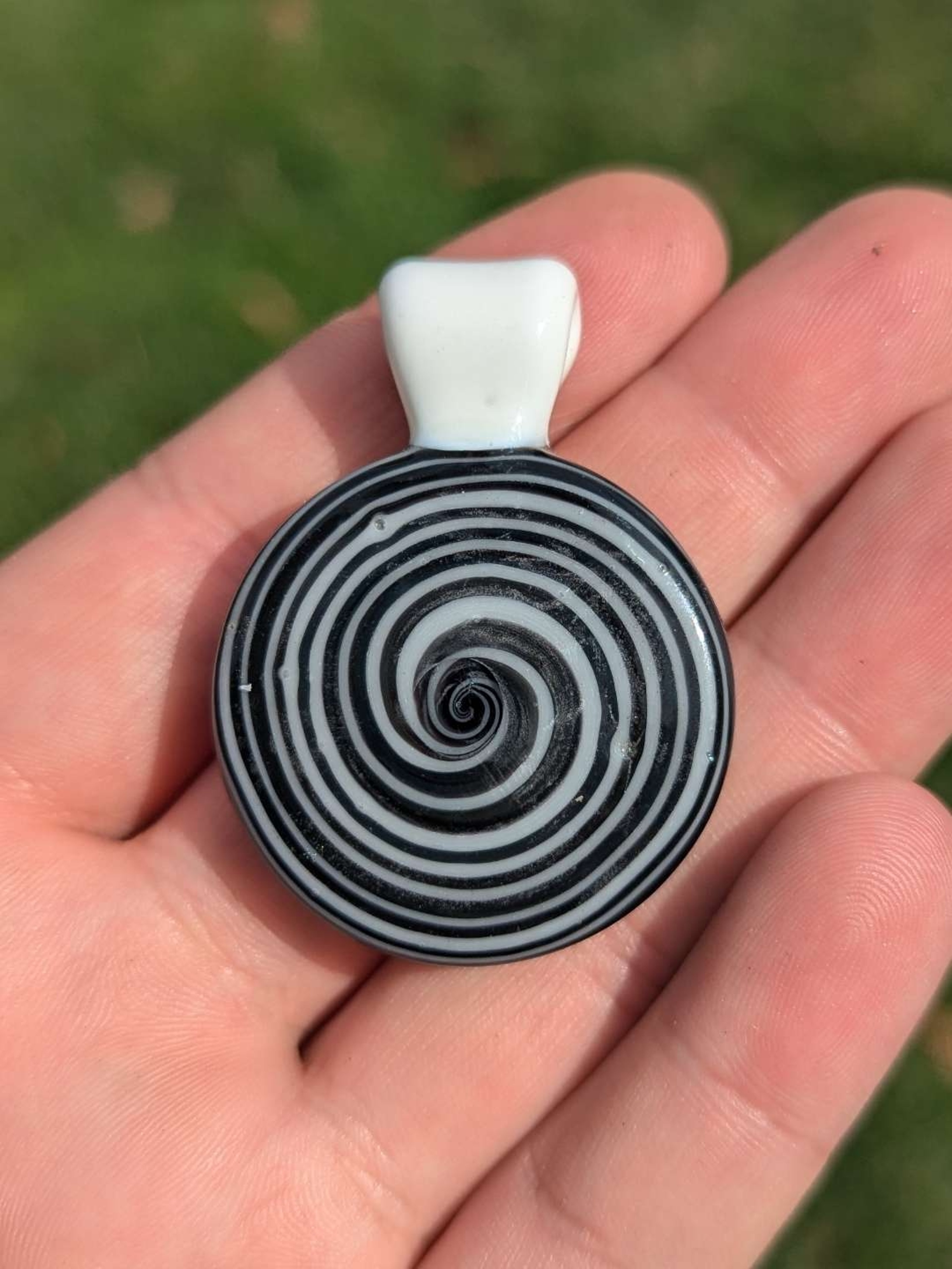 Preview pic of Hypnosis pendant