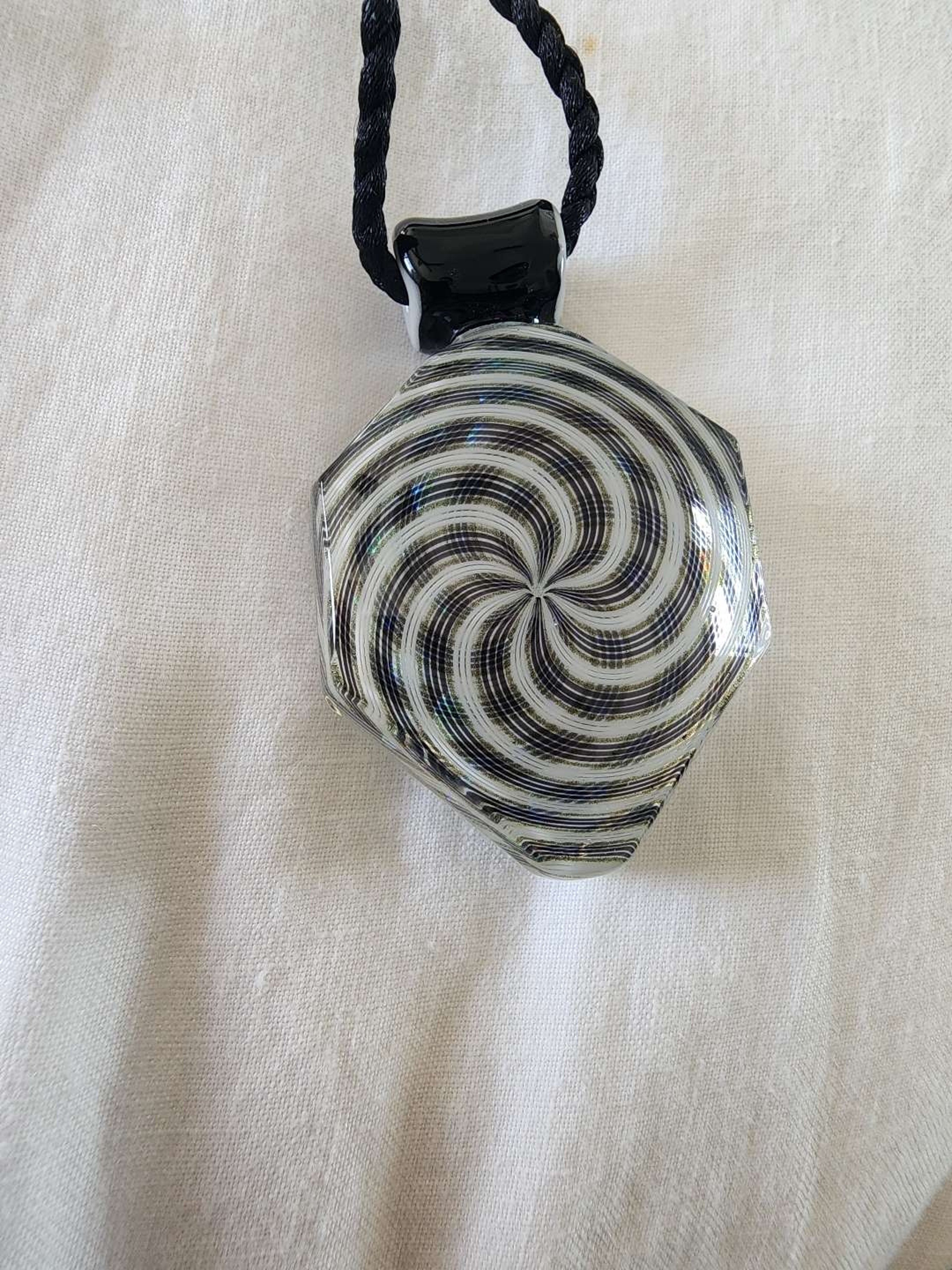 Preview pic of Roboglass Pendant