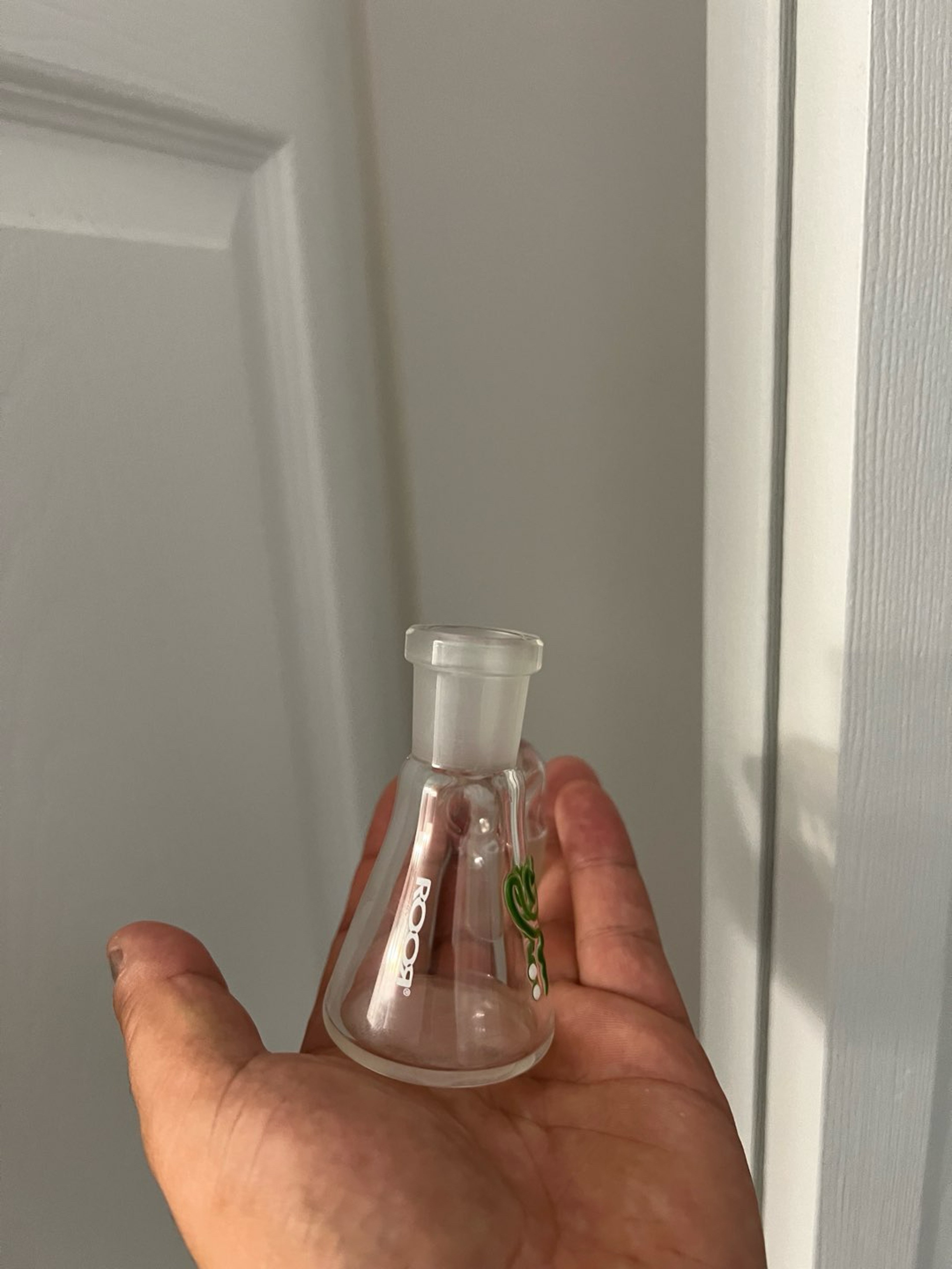 Preview pic of Roor Germany 18mm Dry Catcher
