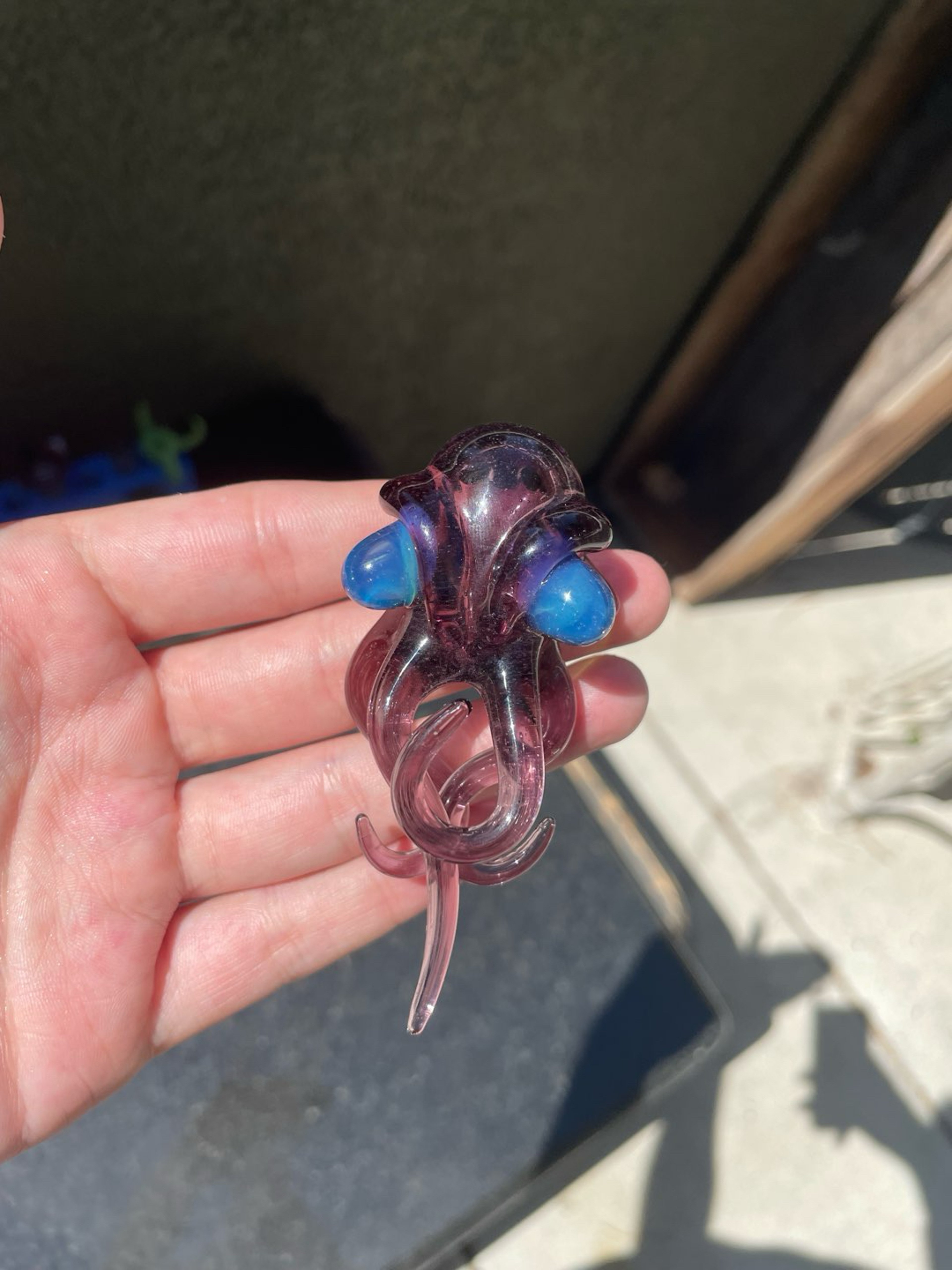 Preview pic of Purple pearlescent cthulu pendy