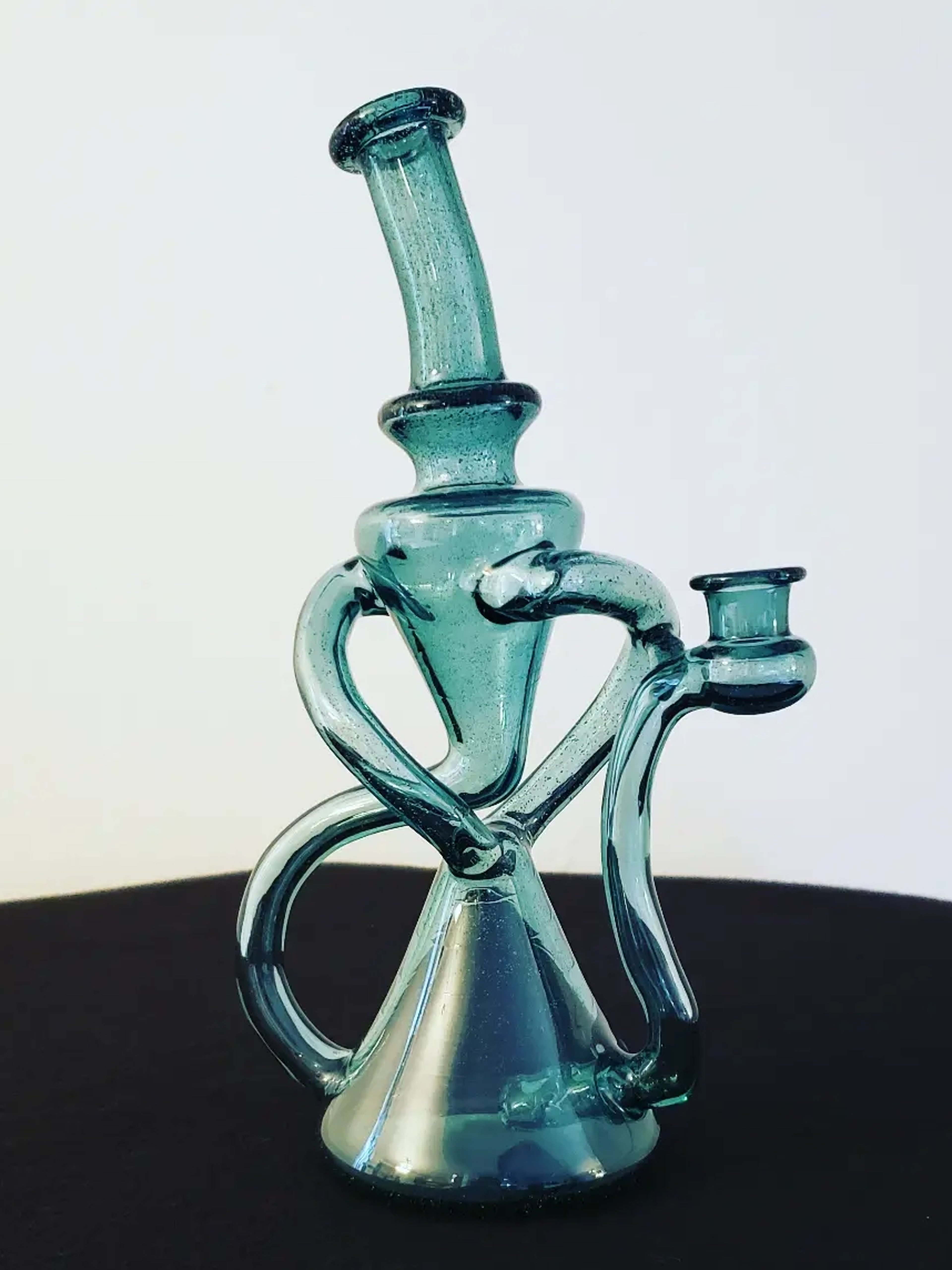 Preview pic of Atlantis Floating Recycler "Terp Goddess" - Danielle Guthrie