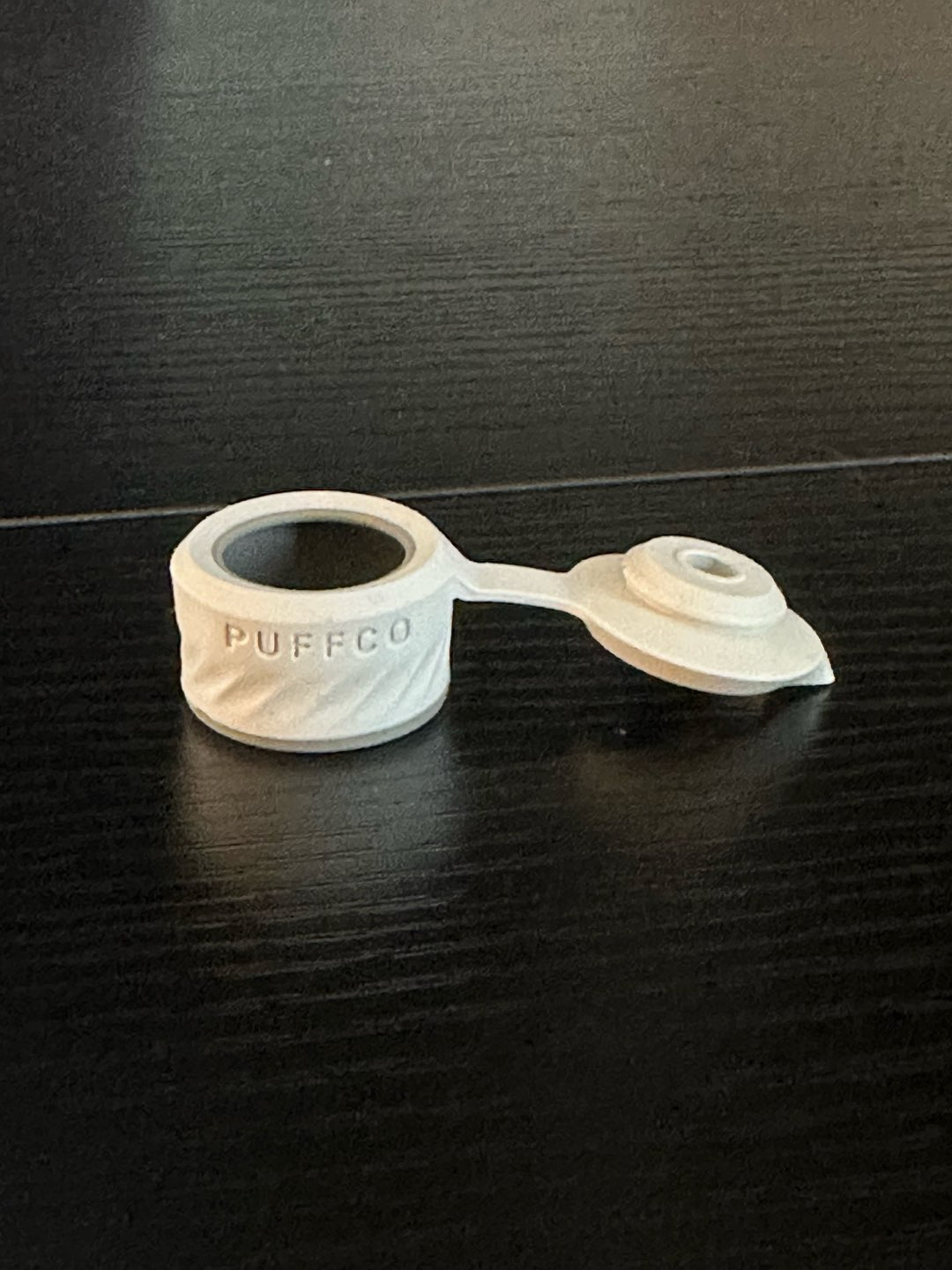 Preview pic of Puffco white jacket 3D/XL