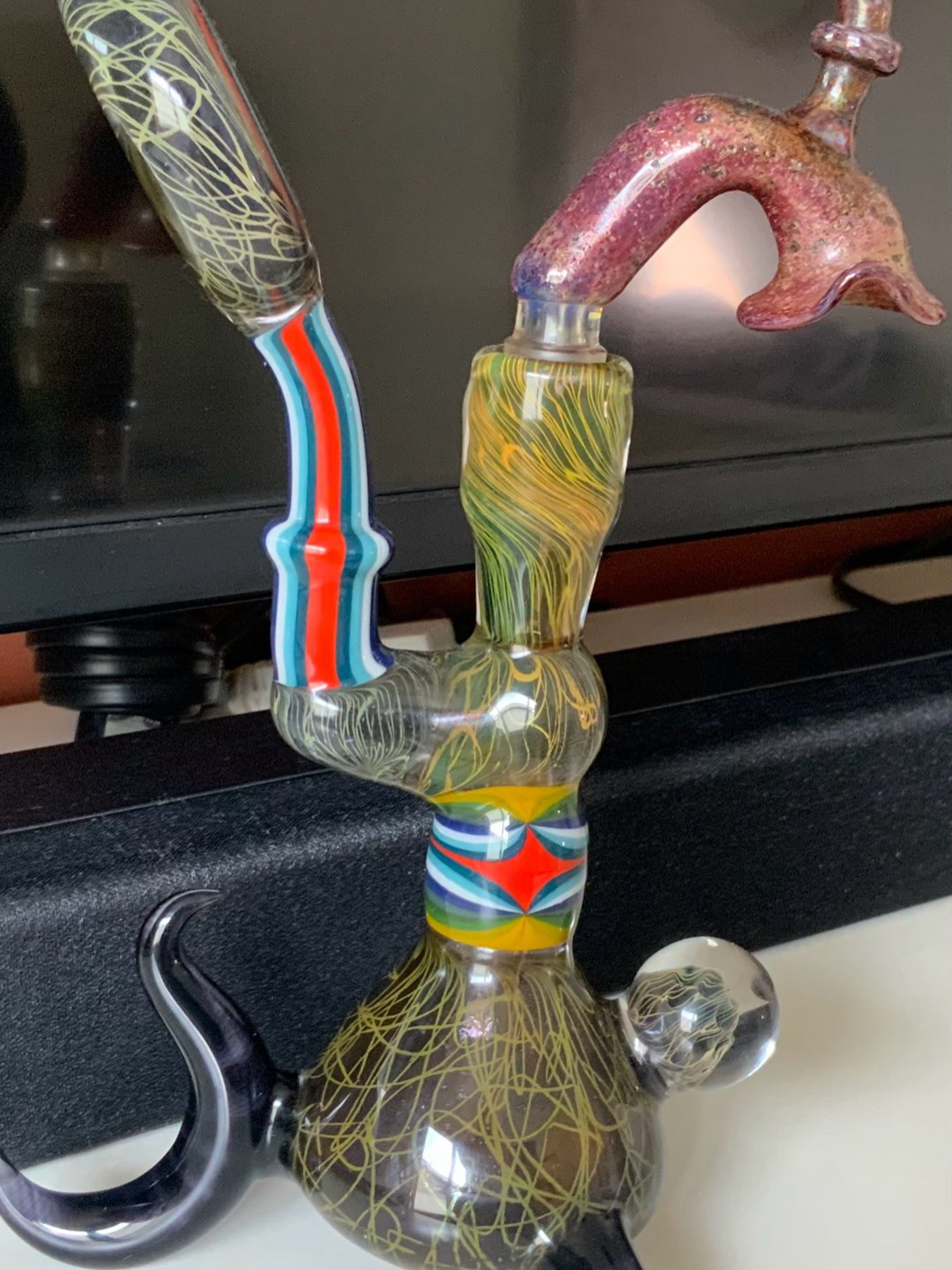 Royal glass 14mm fume scratch rig with elbo curve image 0