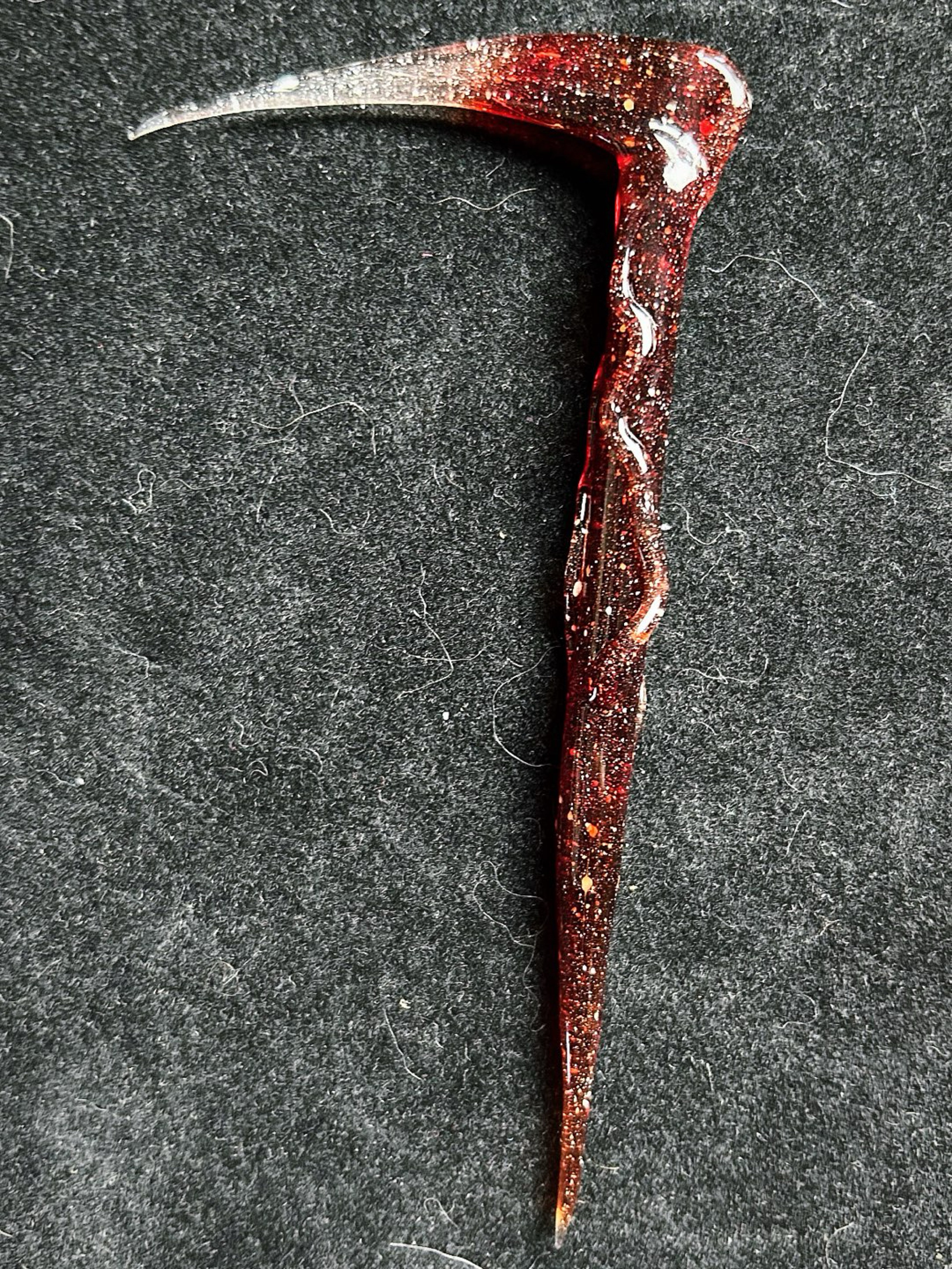 Preview pic of MarvinsGlass RedBlizzard Scythe 🩸
