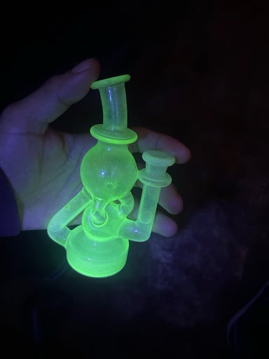 Preview pic of Uzzi Glass