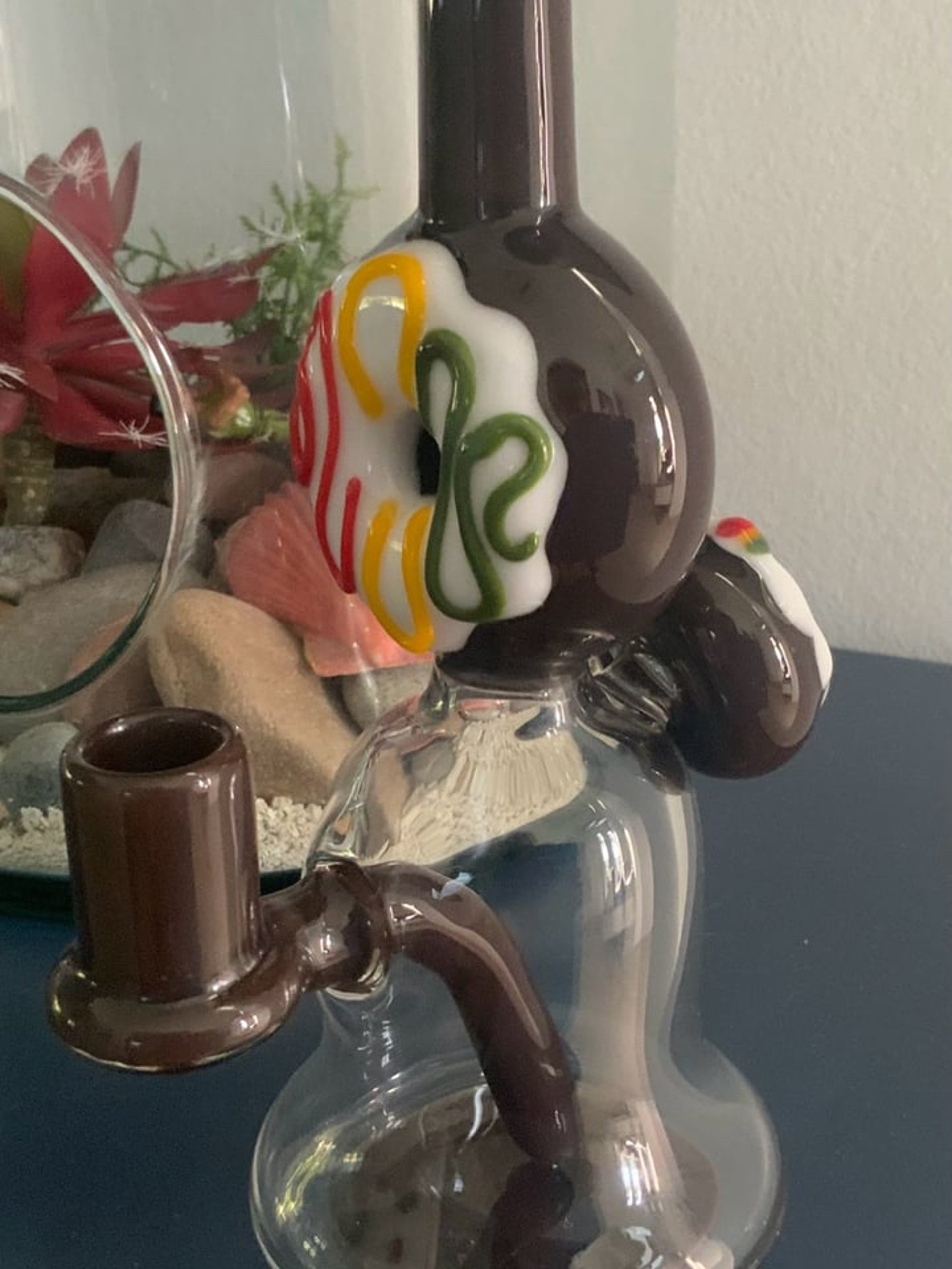 Preview pic of KGB glass Rasta donut rig