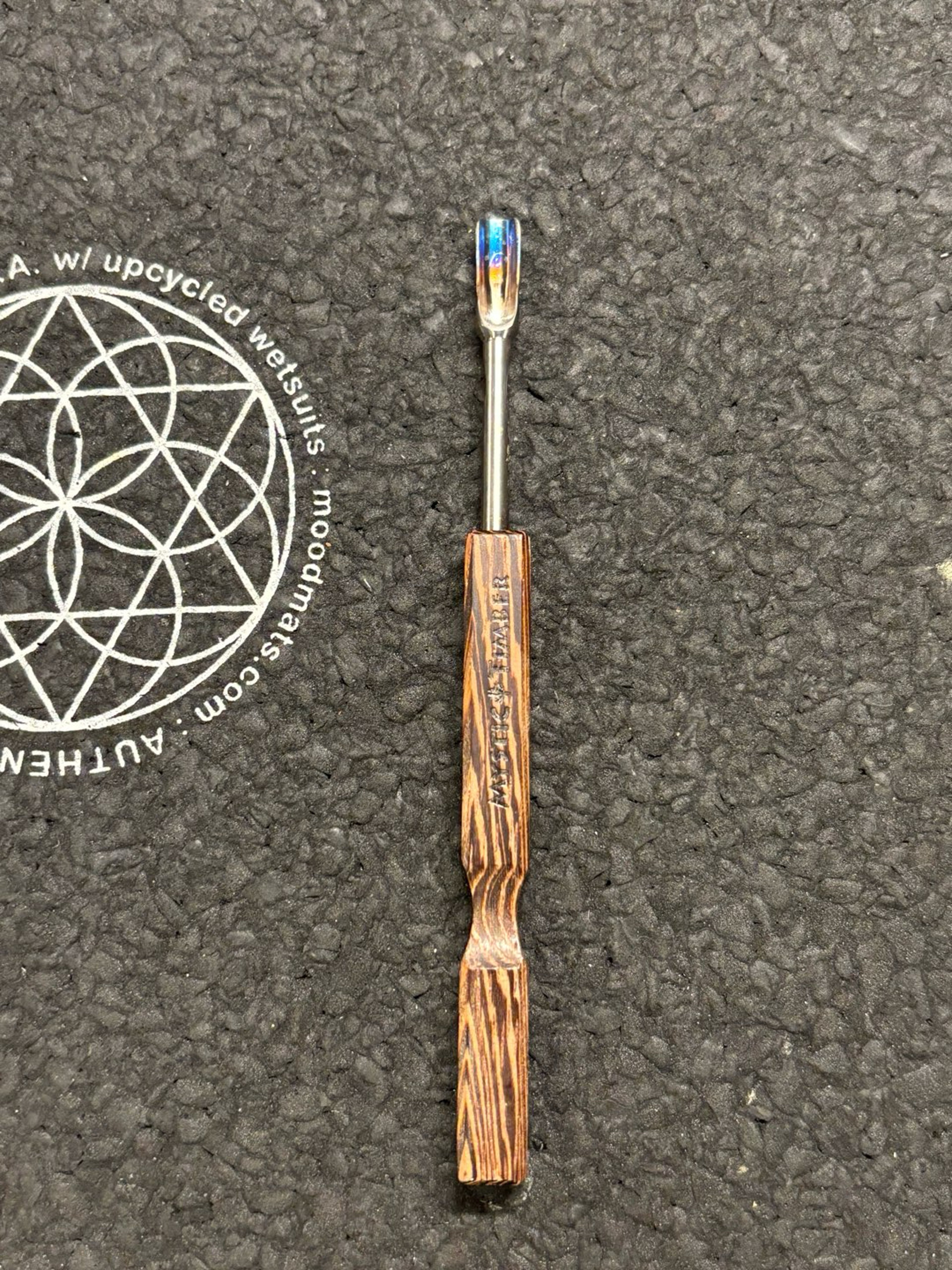Preview pic of Mystic Timber Dabber
