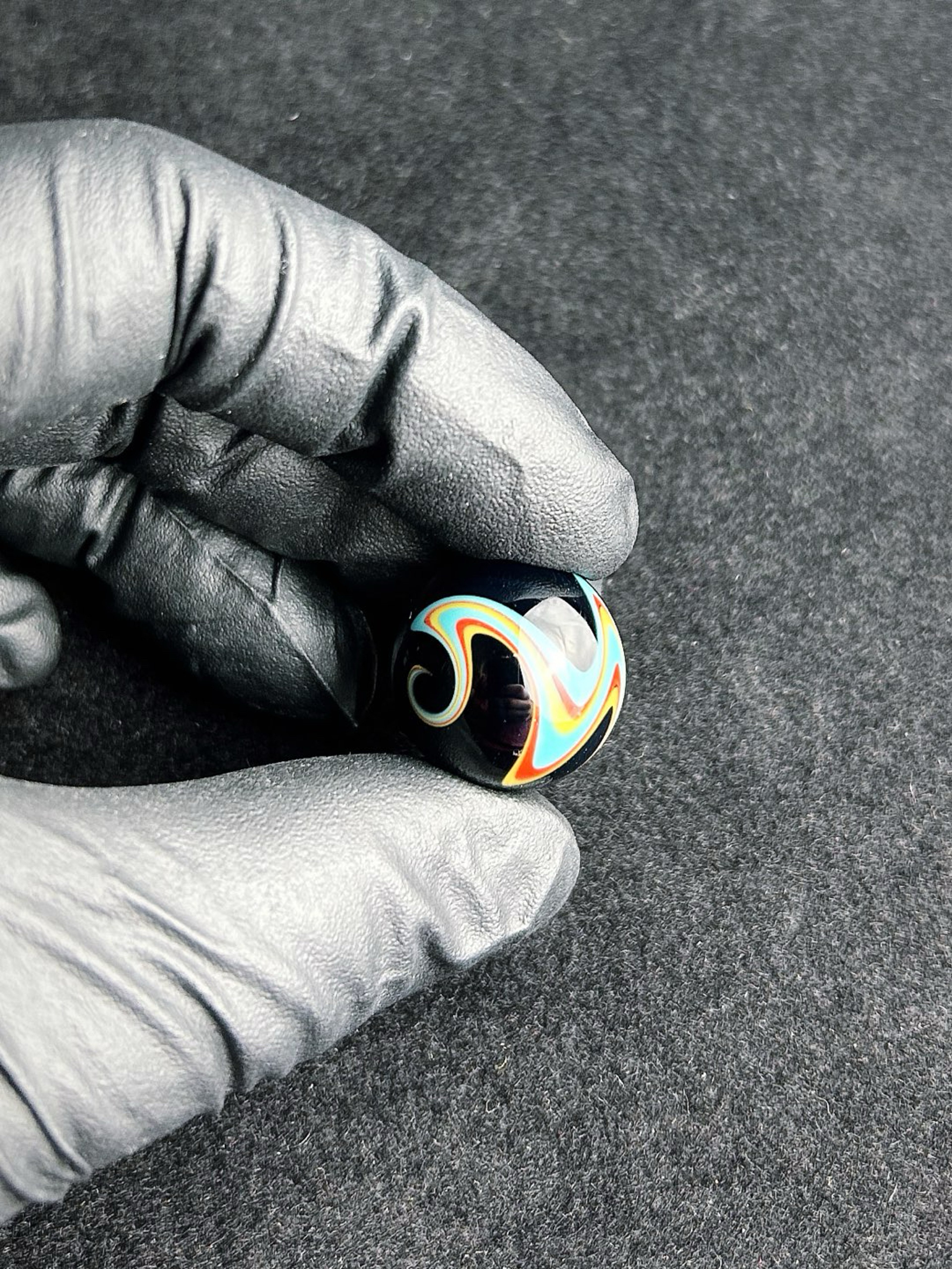 Preview pic of MarvinsGlass MIB Auction! 🎱
