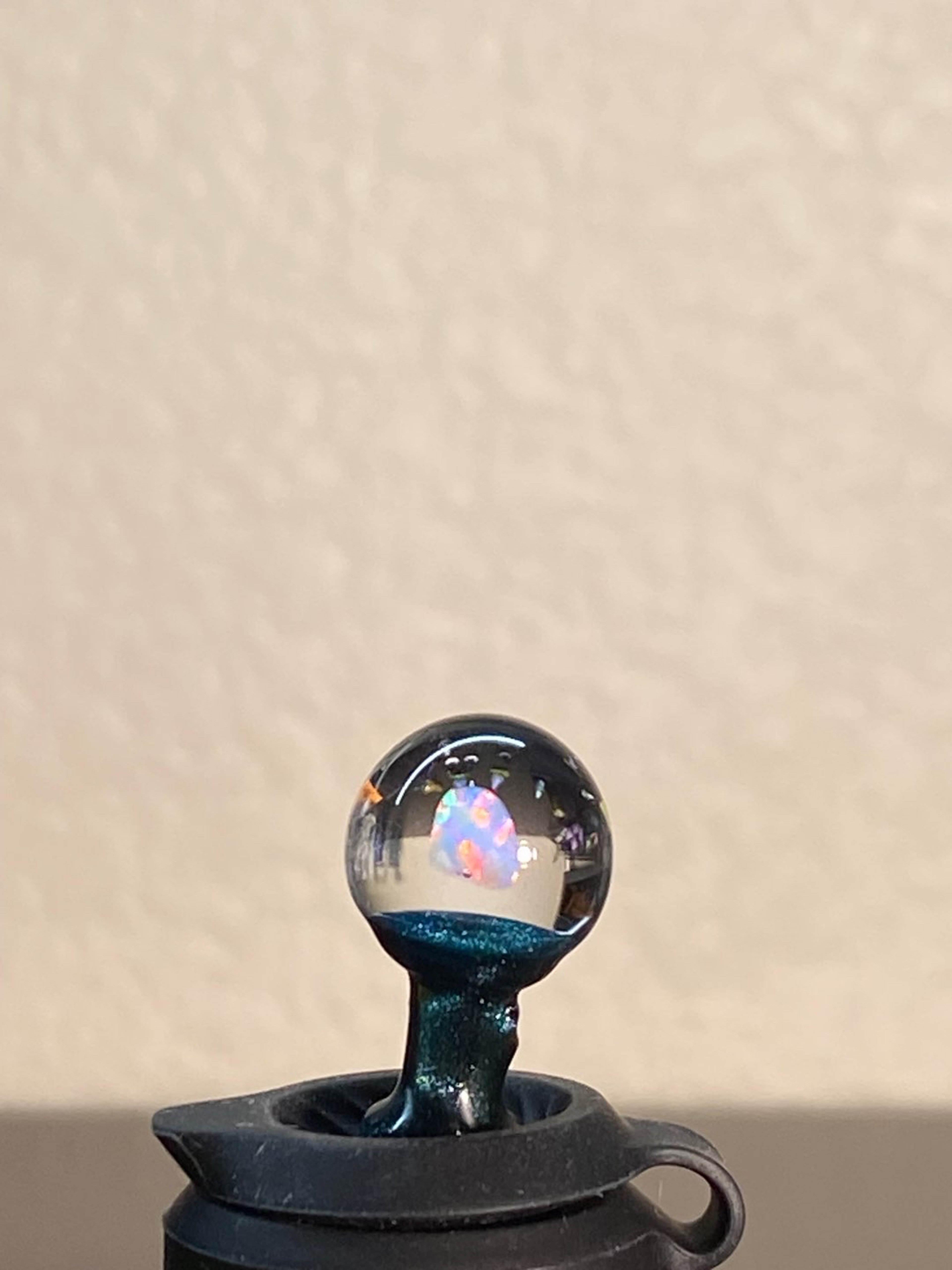 Preview pic of Unobtanium opal Puffco joystick