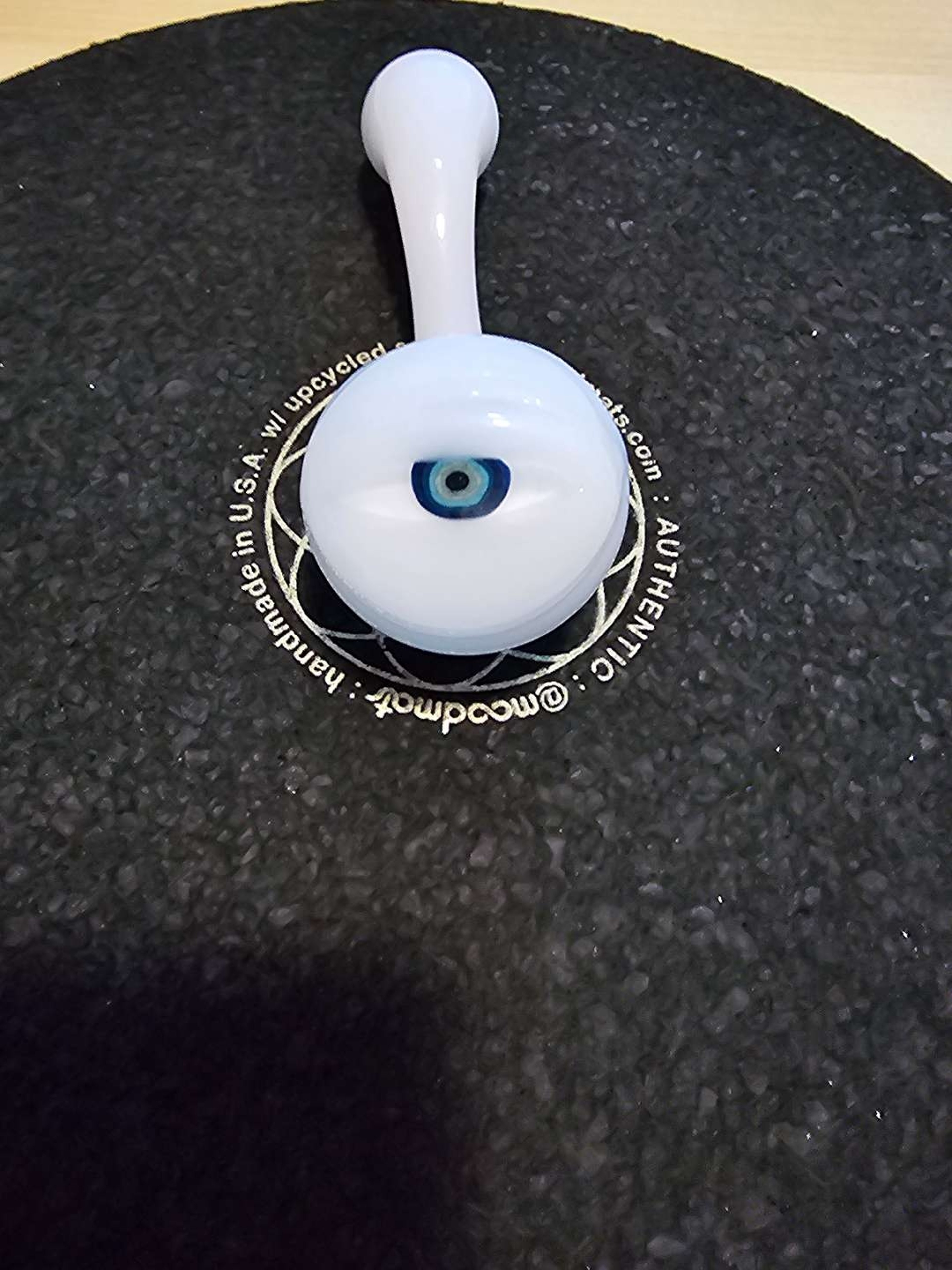 Preview pic of Chameleon glassworks eye pipe