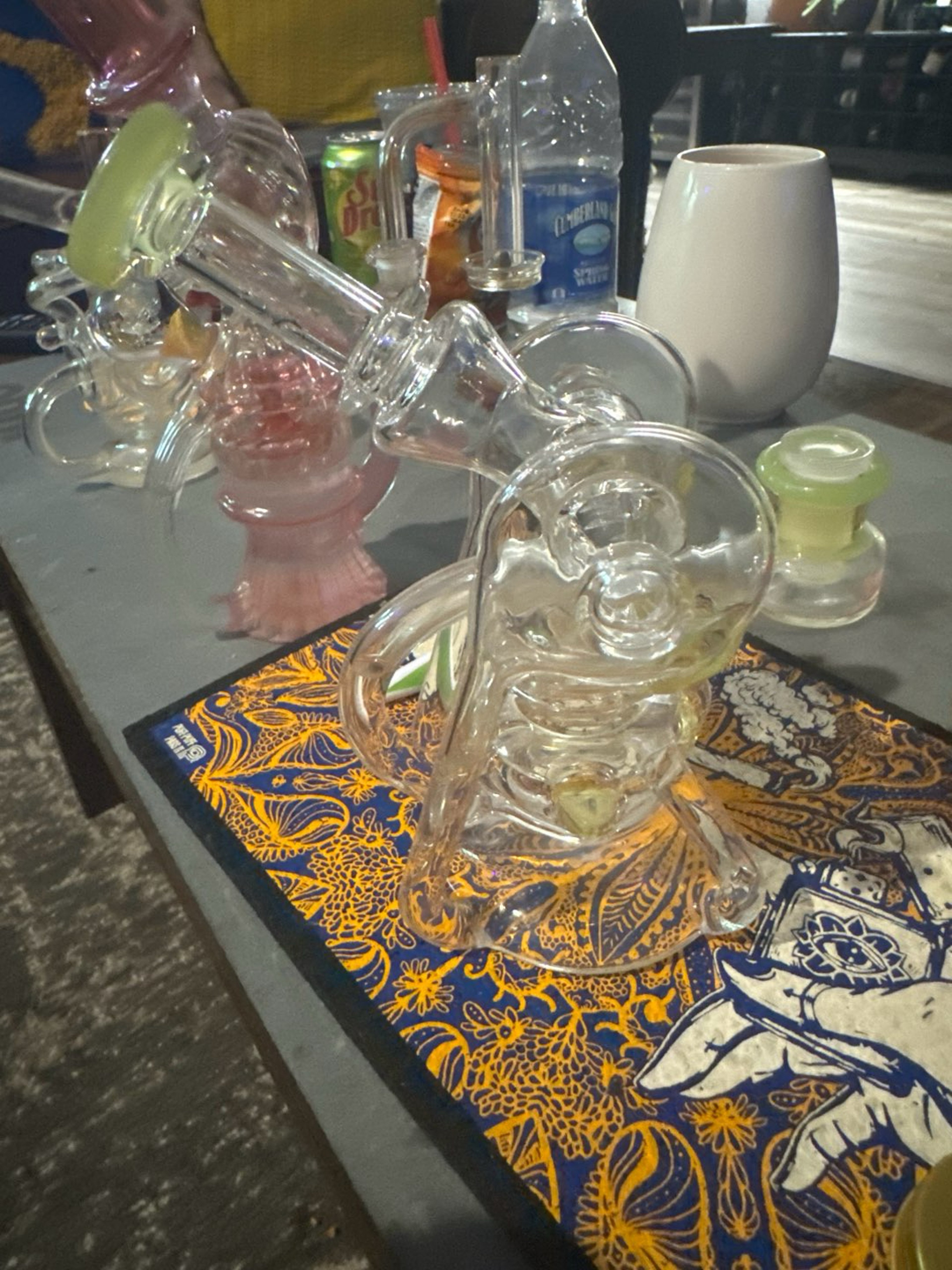 Preview pic of ery glass jesus seal double recycler