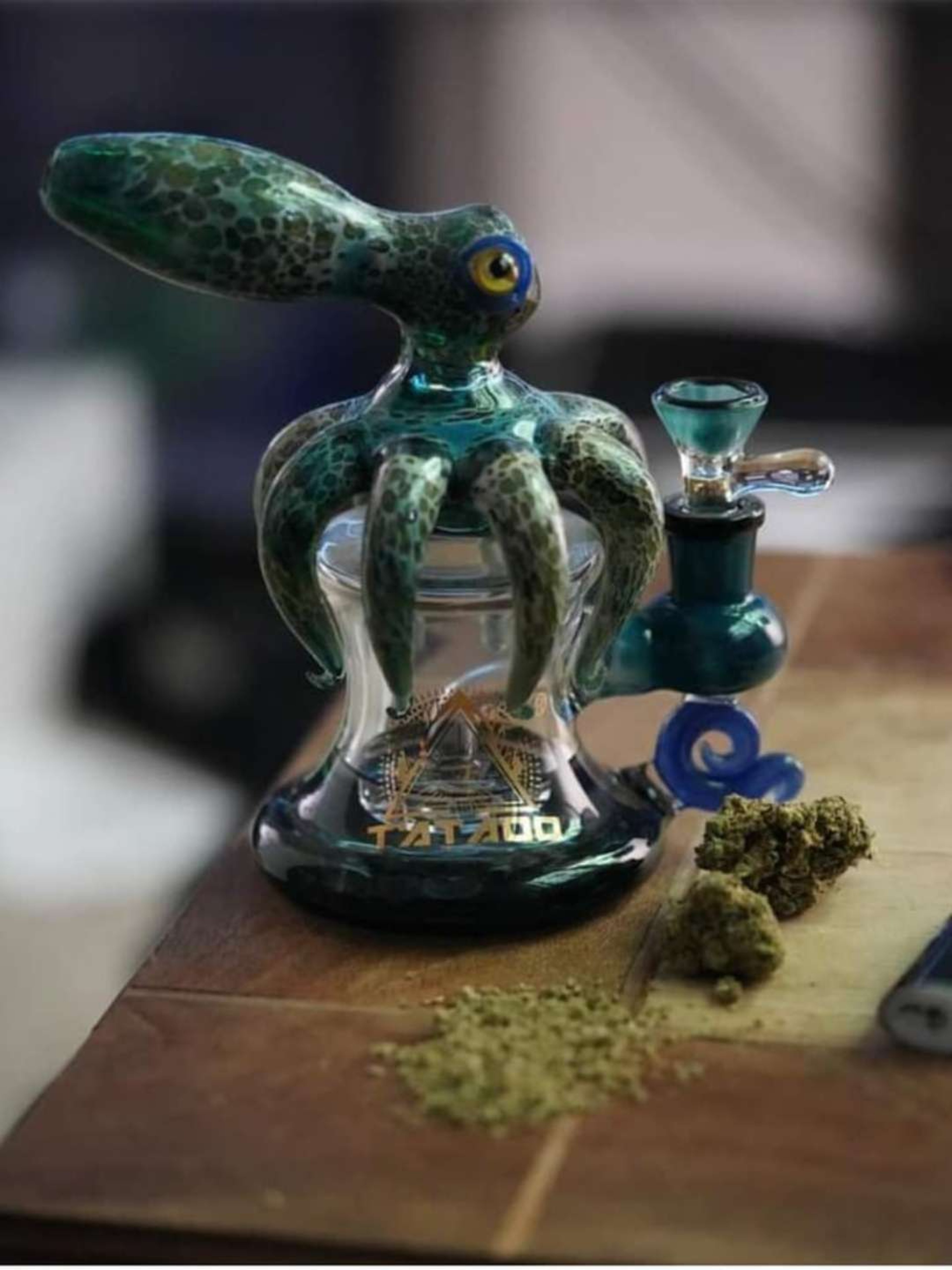 Preview pic of Tattoo thick Octopus Glass Rig