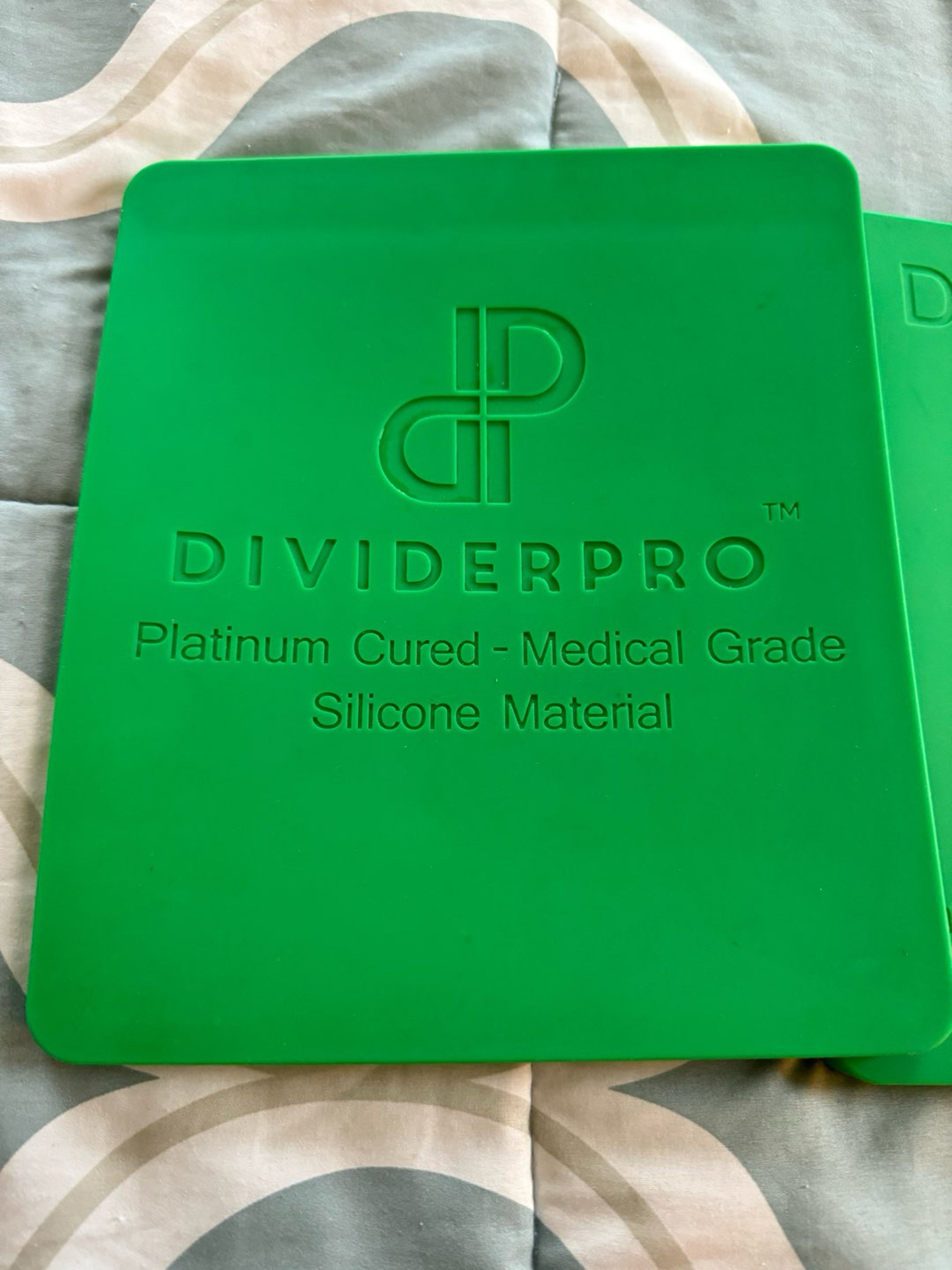 Preview pic of Divider-pro Medical Grade Silicone Platinum Cured Storage Container Concentrate