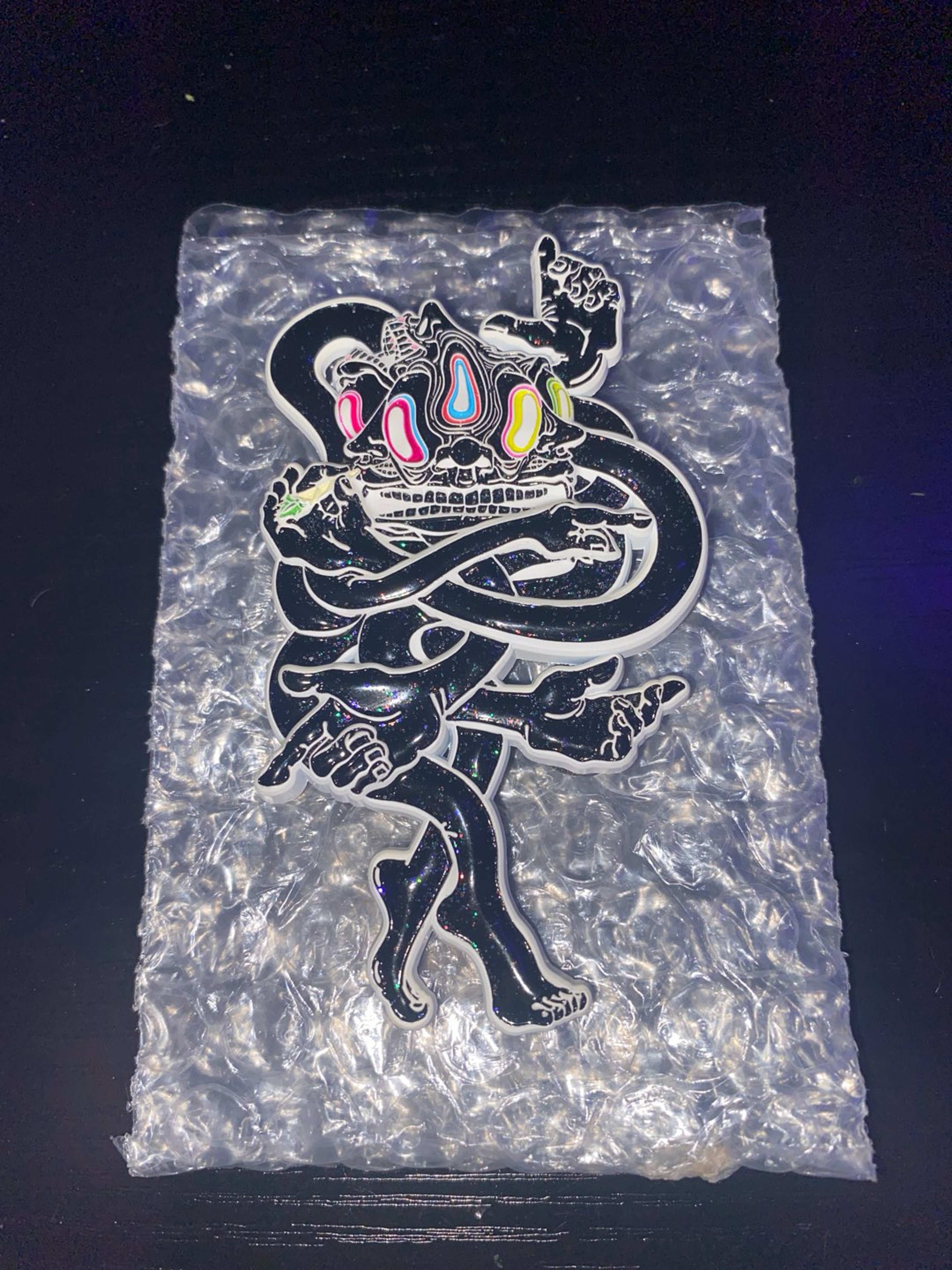Preview pic of White Metal Aaron Brooks Pin