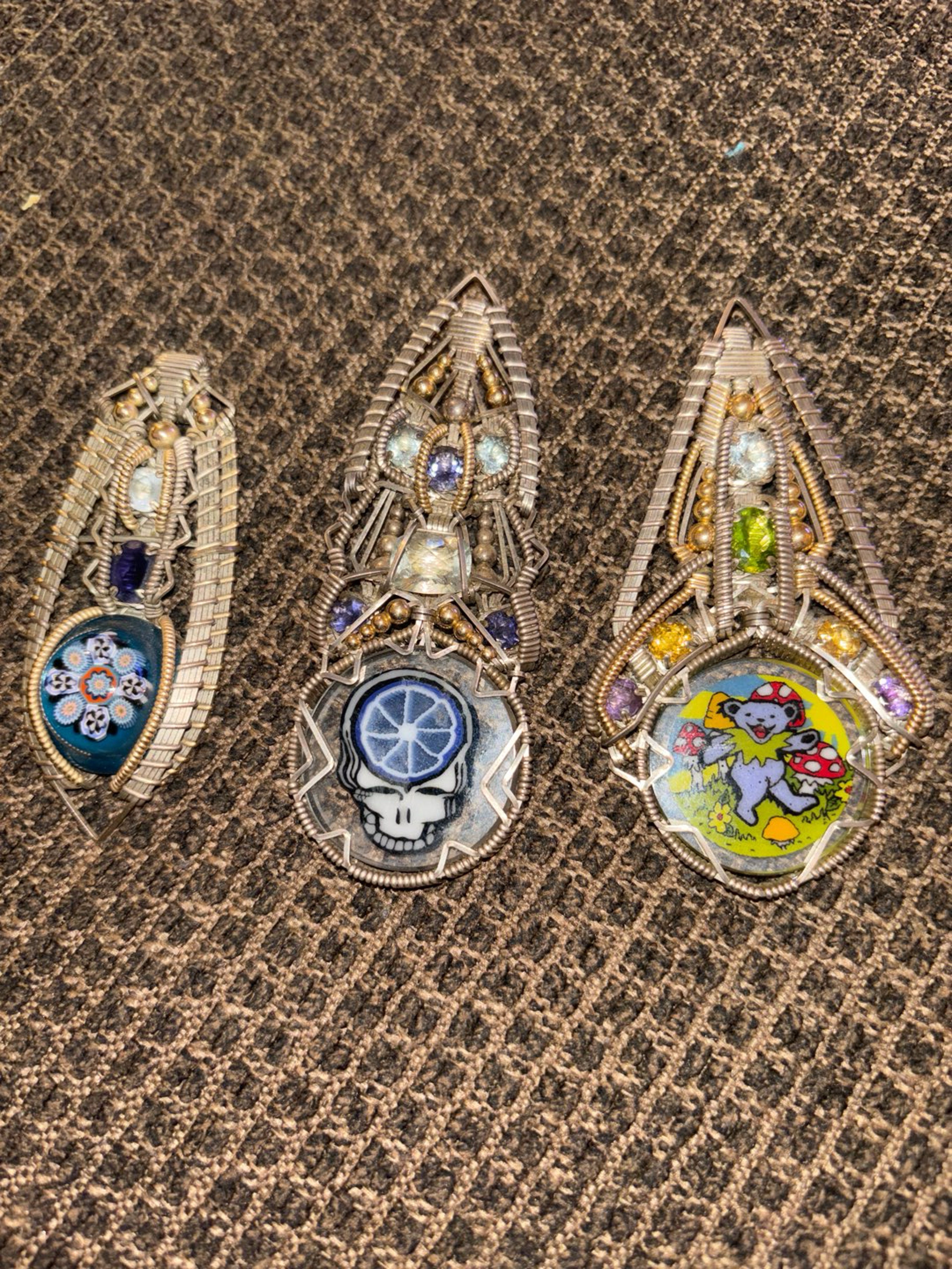 Preview pic of Jason Burruss JKelly Lyons Quix Glass Pendants