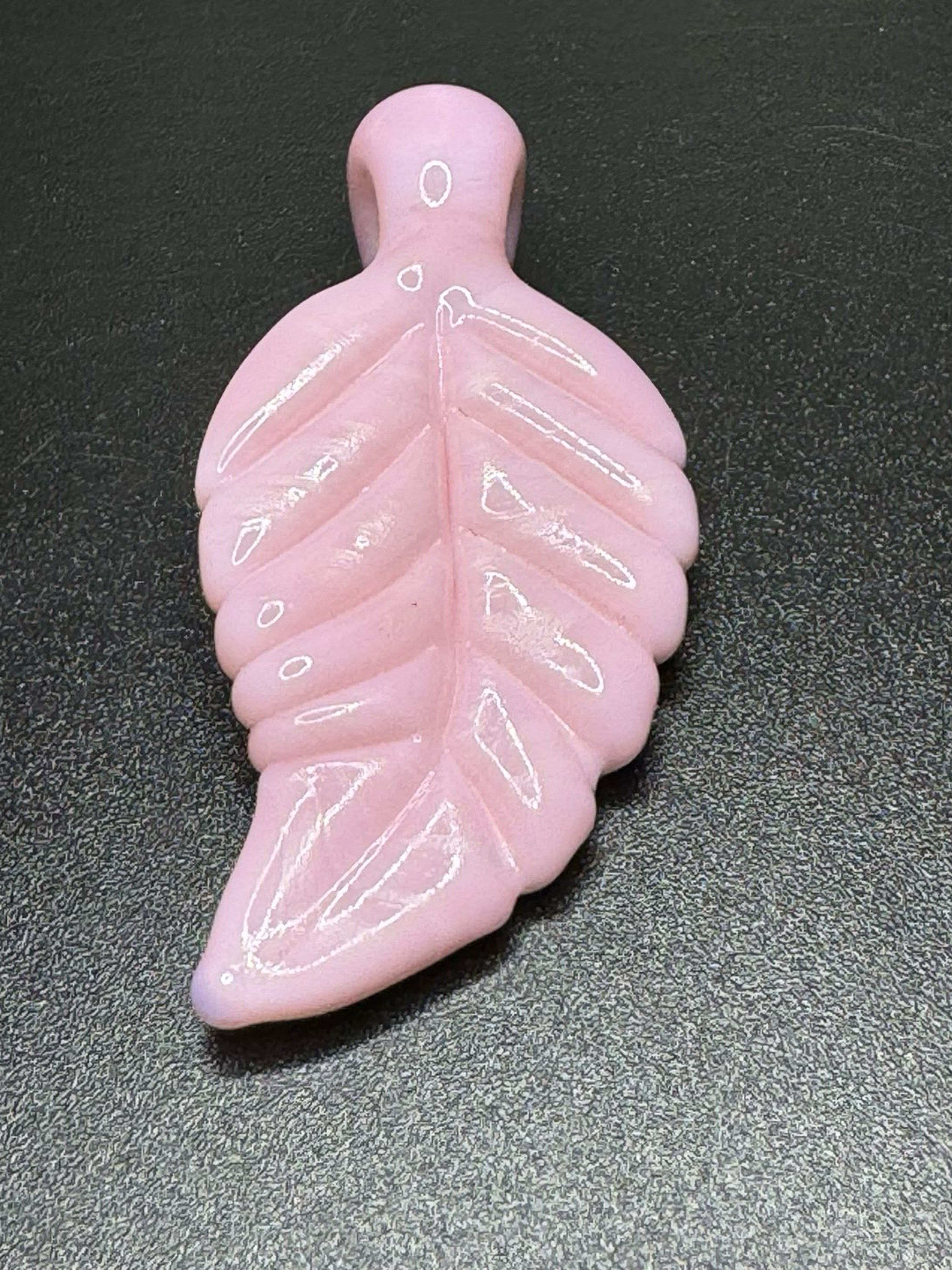 Preview pic of Pink Leaf