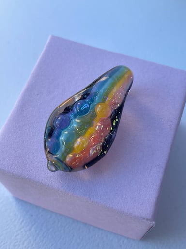 Preview pic of Rainbow glittery pendant