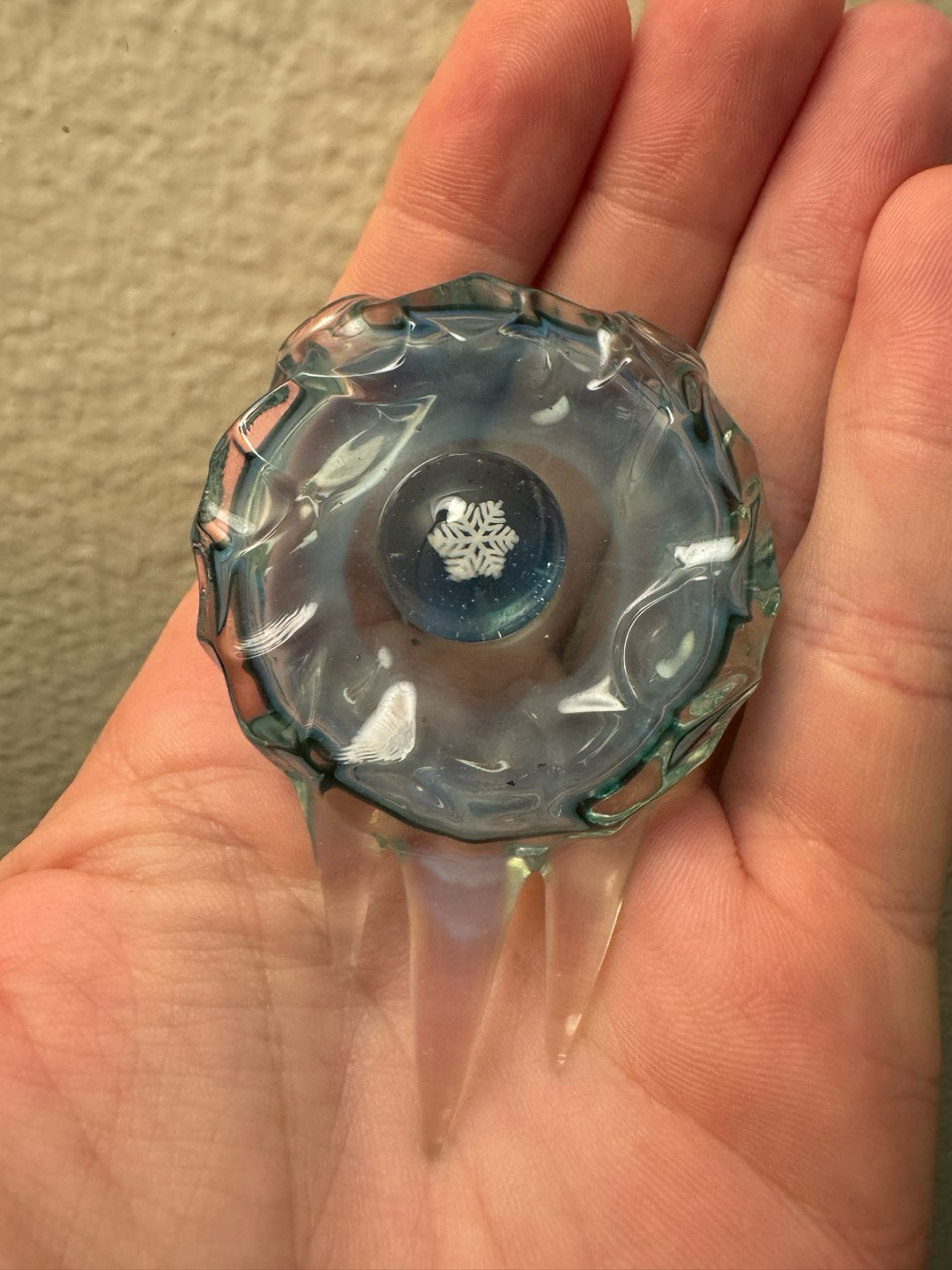 Preview pic of Chaka Ice Cave Hollow Pendy