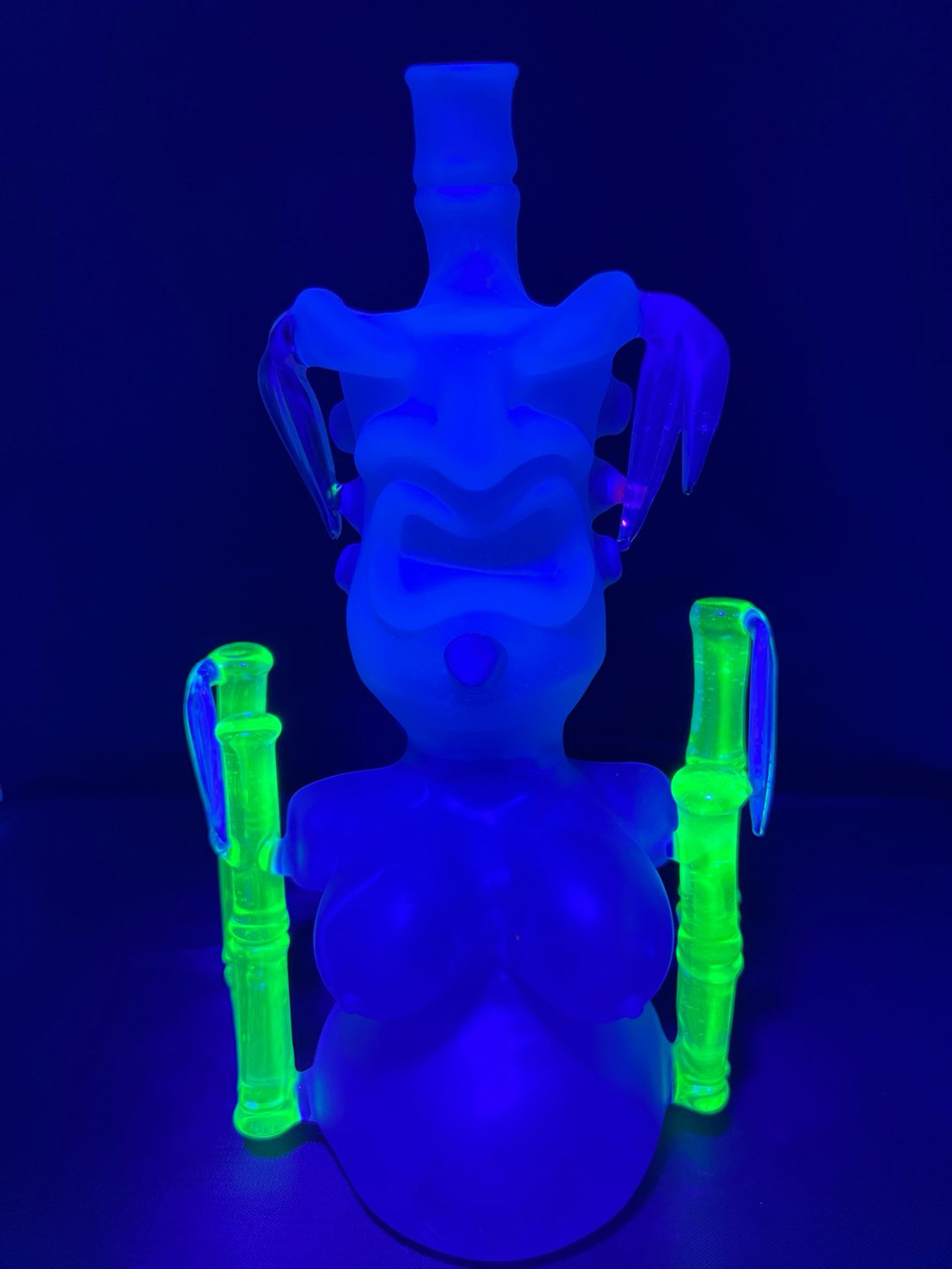 Preview pic of Don Chile X Cool Hand  UV Tiki Goddess