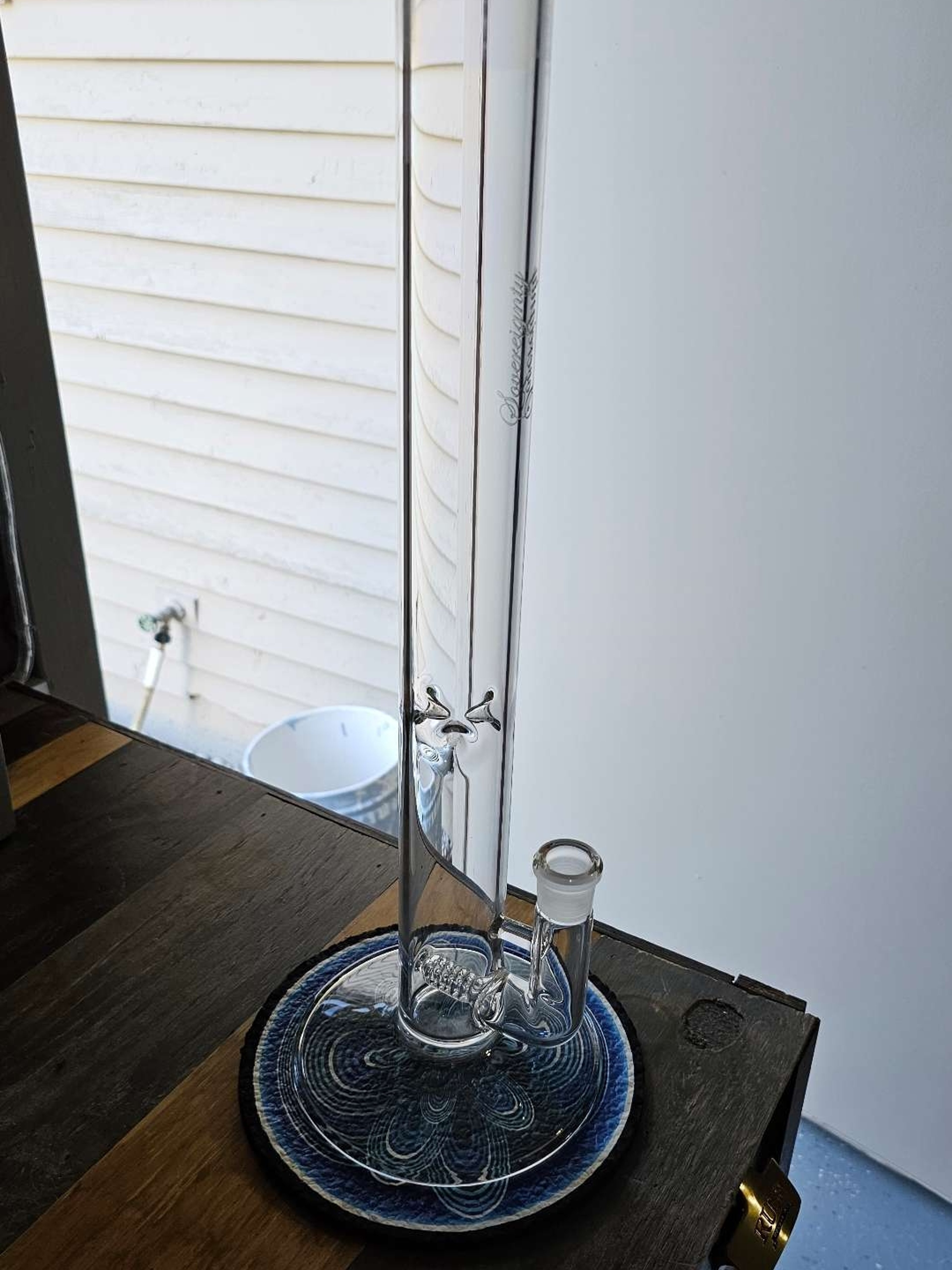 Preview pic of Sovereignty Glass Bong