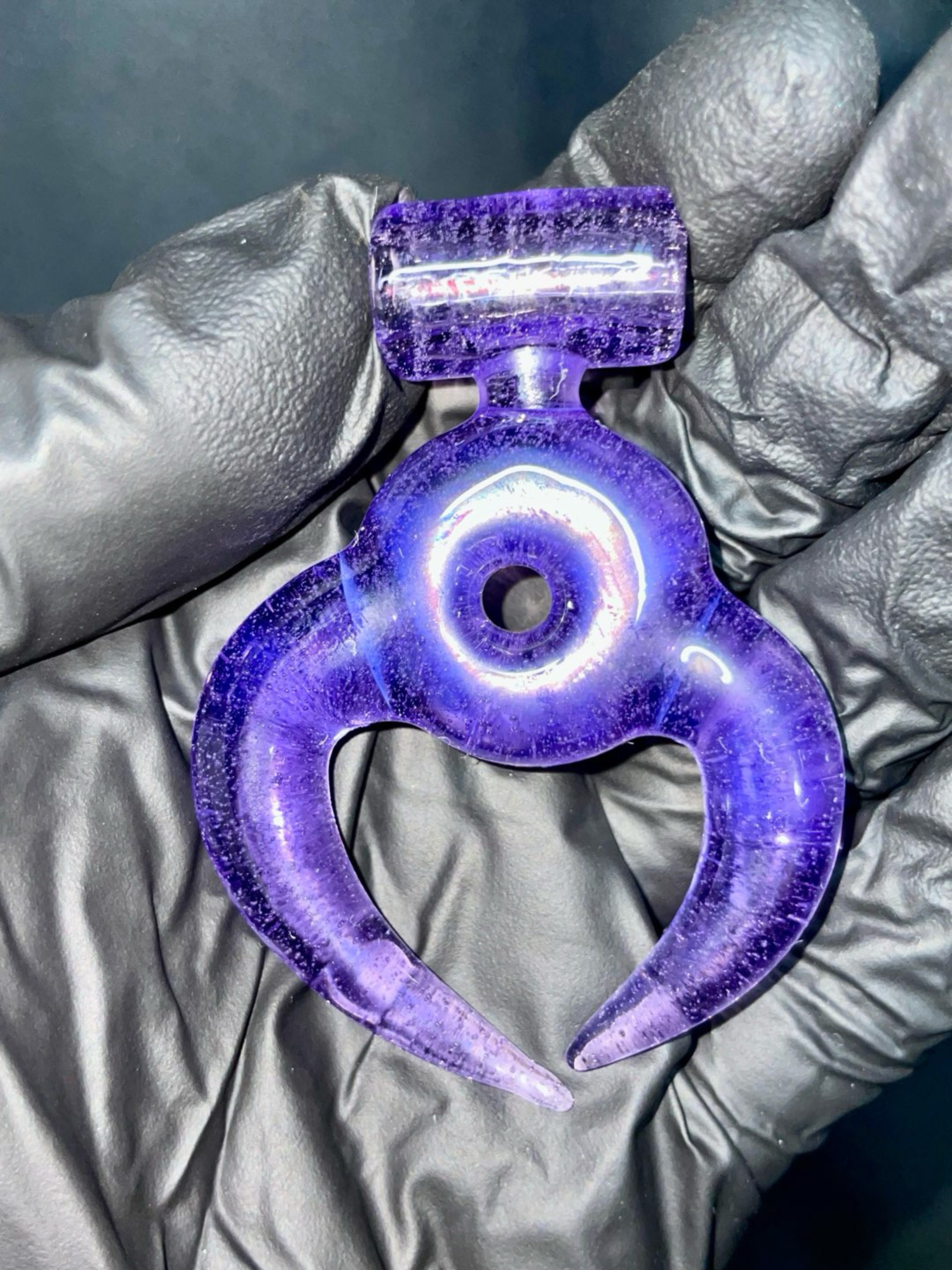 Preview pic of Shonlys x green volcano solid horned pendant