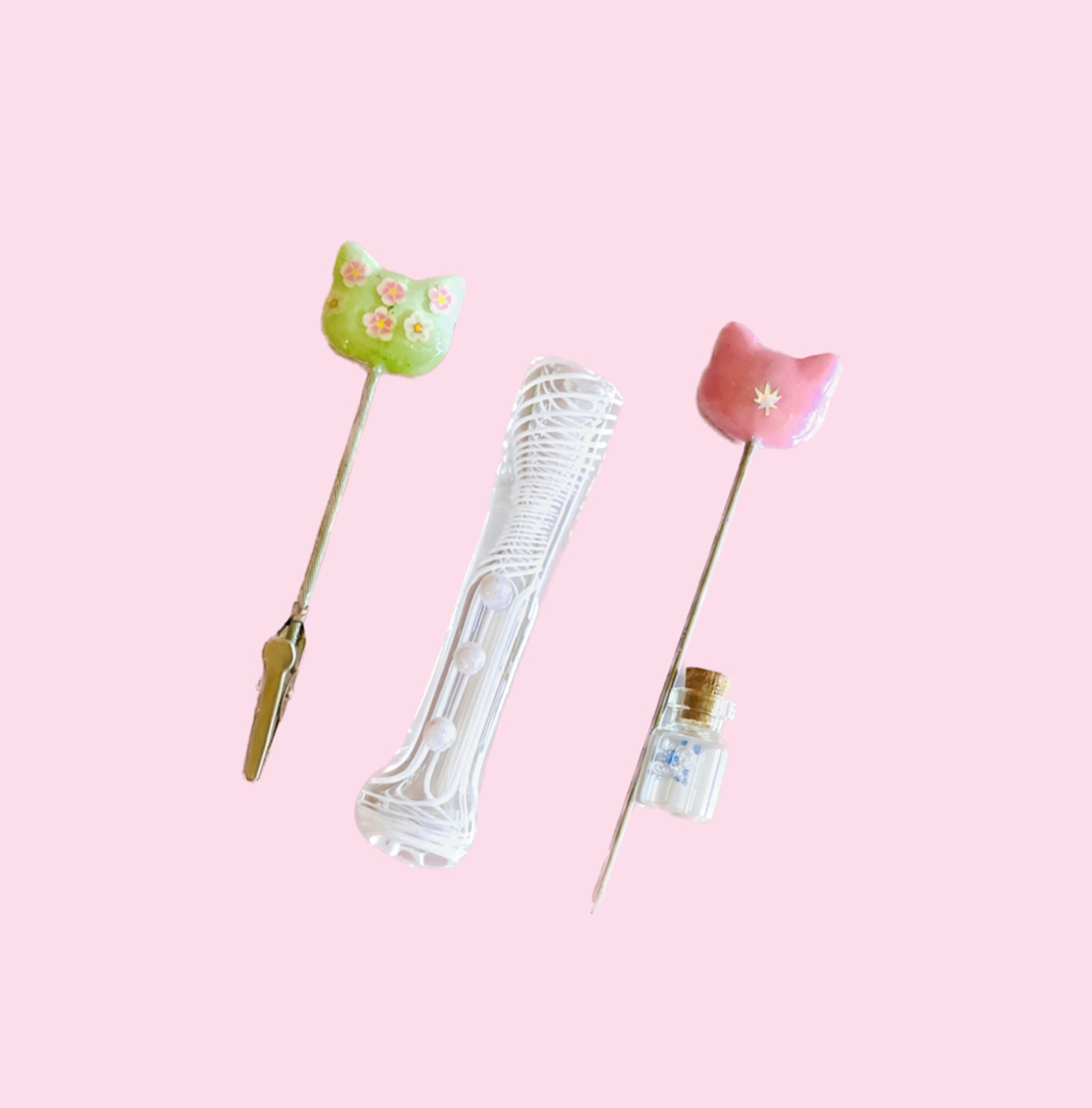 Preview pic of Candy Clouds Chillum, Poker and Roach Clip Kit