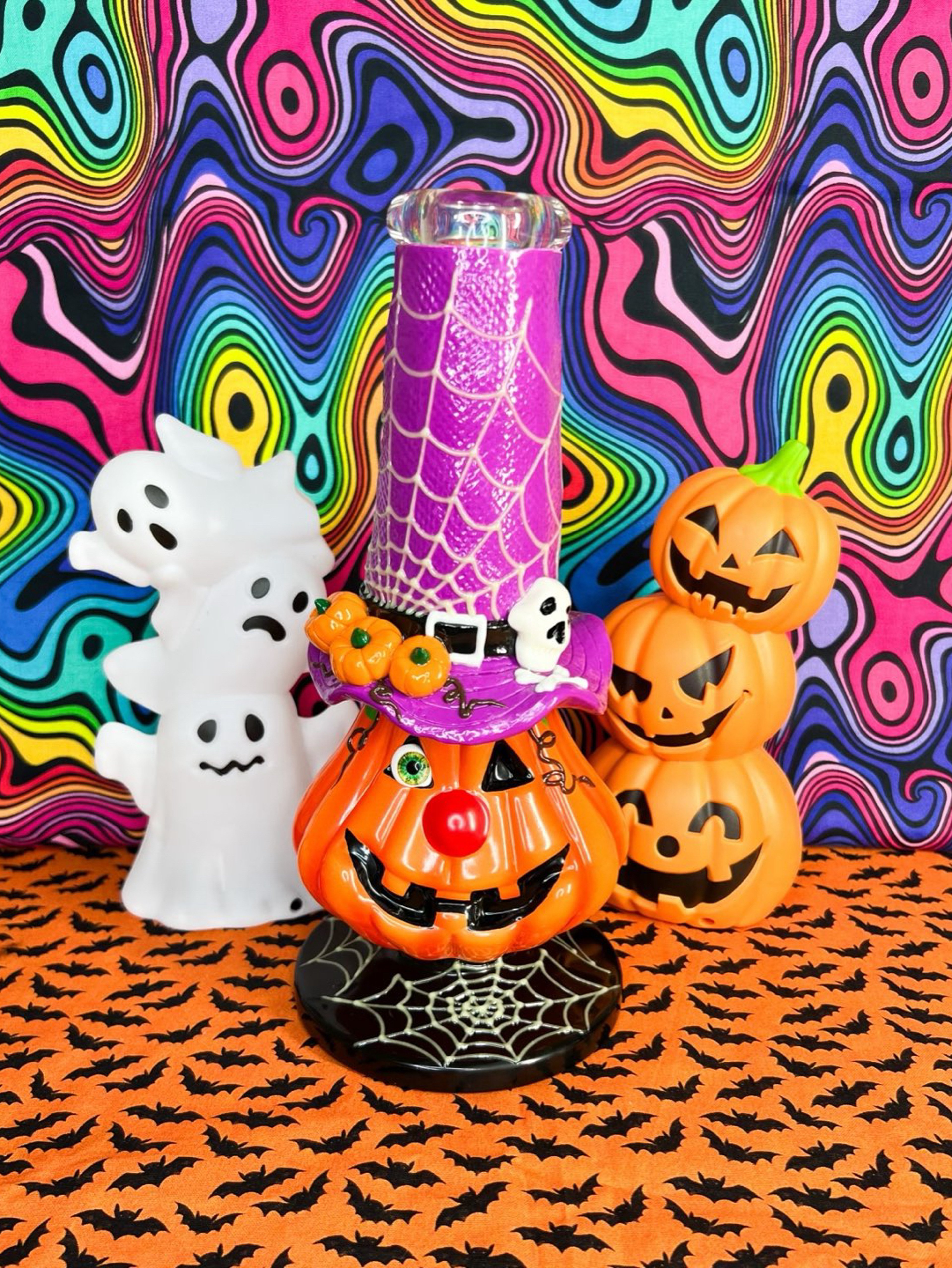 Preview pic of Glow Purple Witchy Pumpkin Beaker Bong