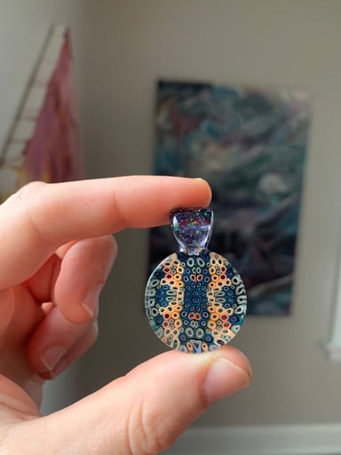 Preview pic of UV Middleton pendant