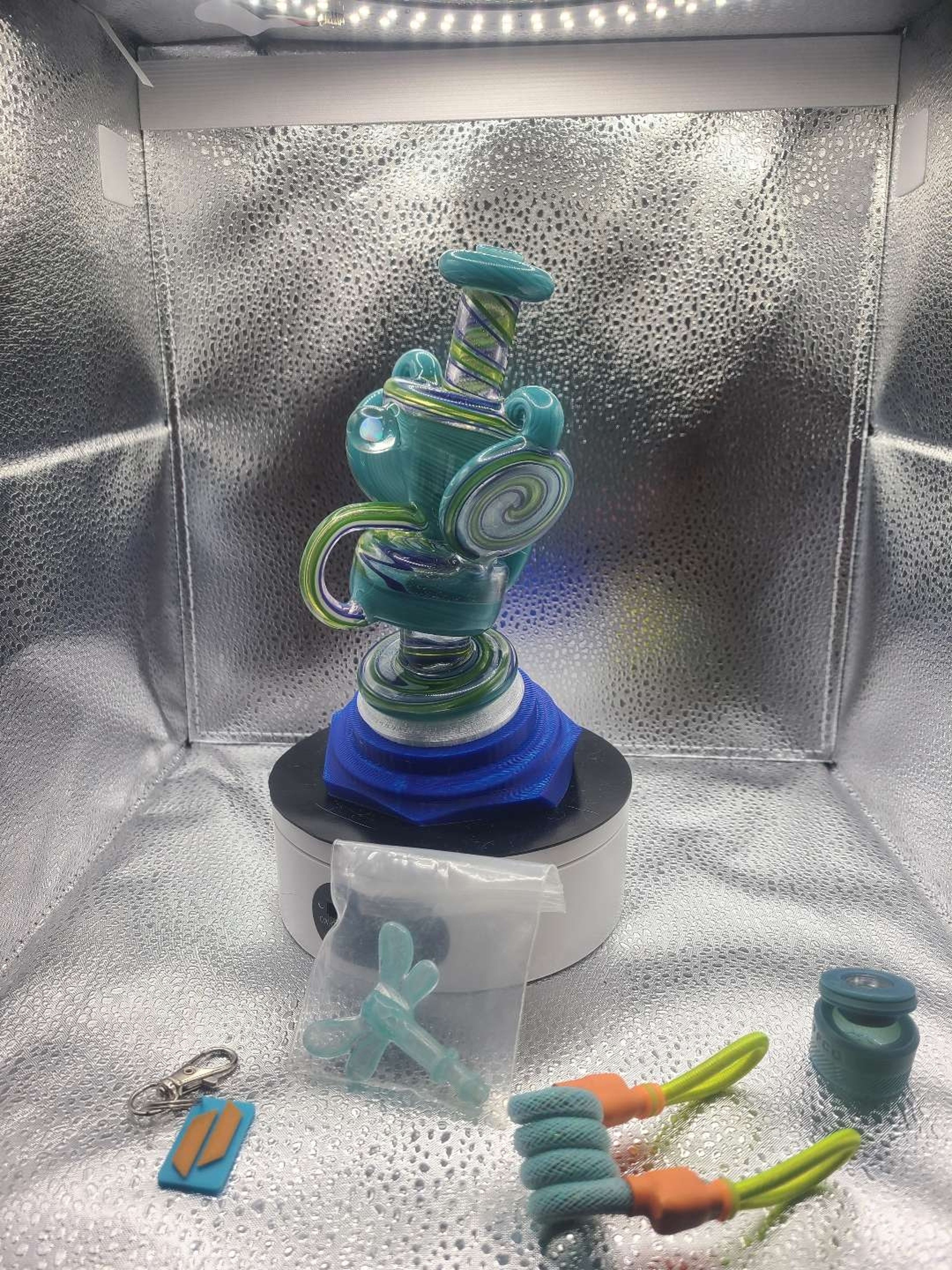 Preview pic of Puffco full color Rebelz recycler set