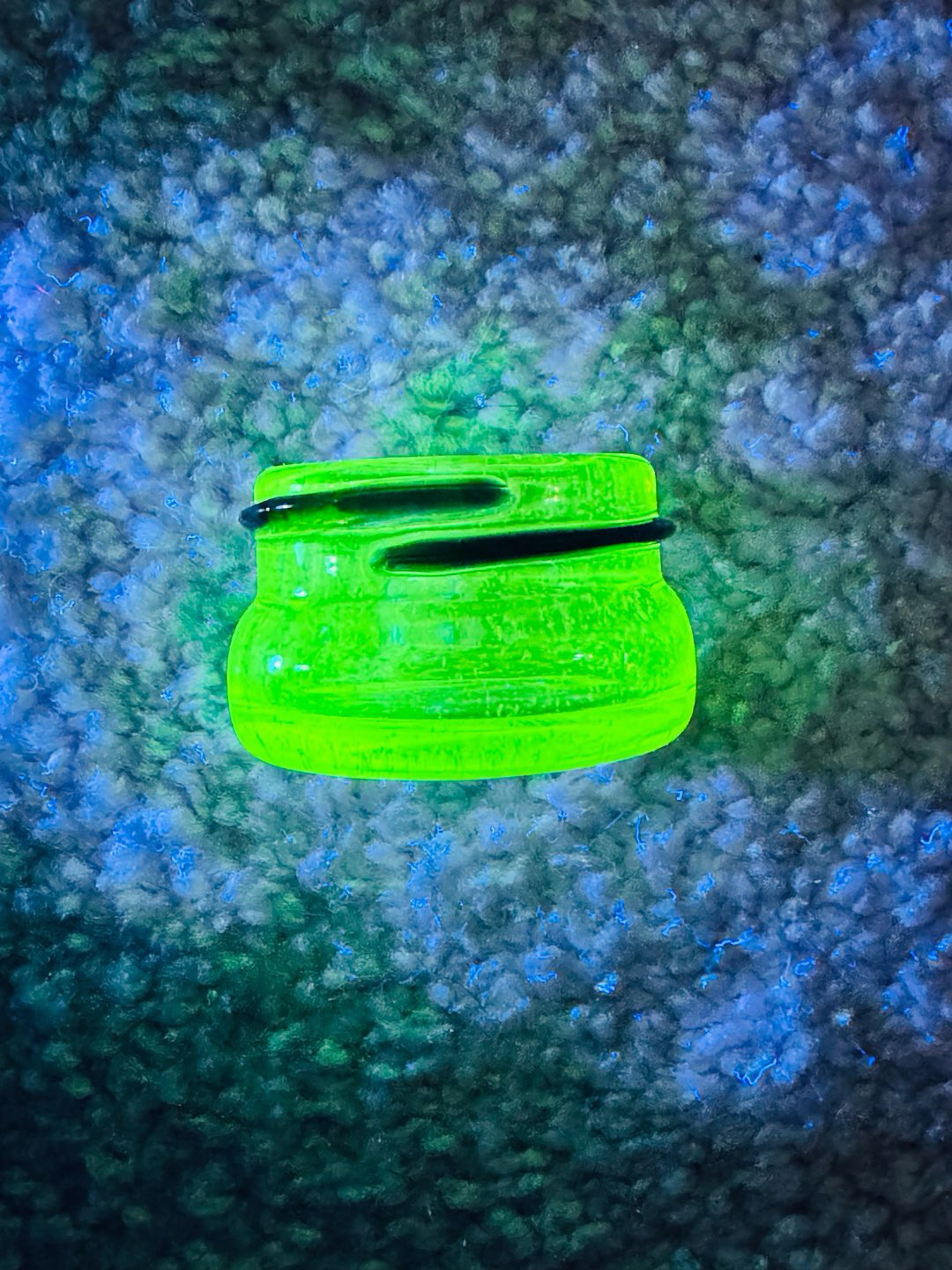 Preview pic of XL Crushed opal UV Illuminati concentrate jar custom lid