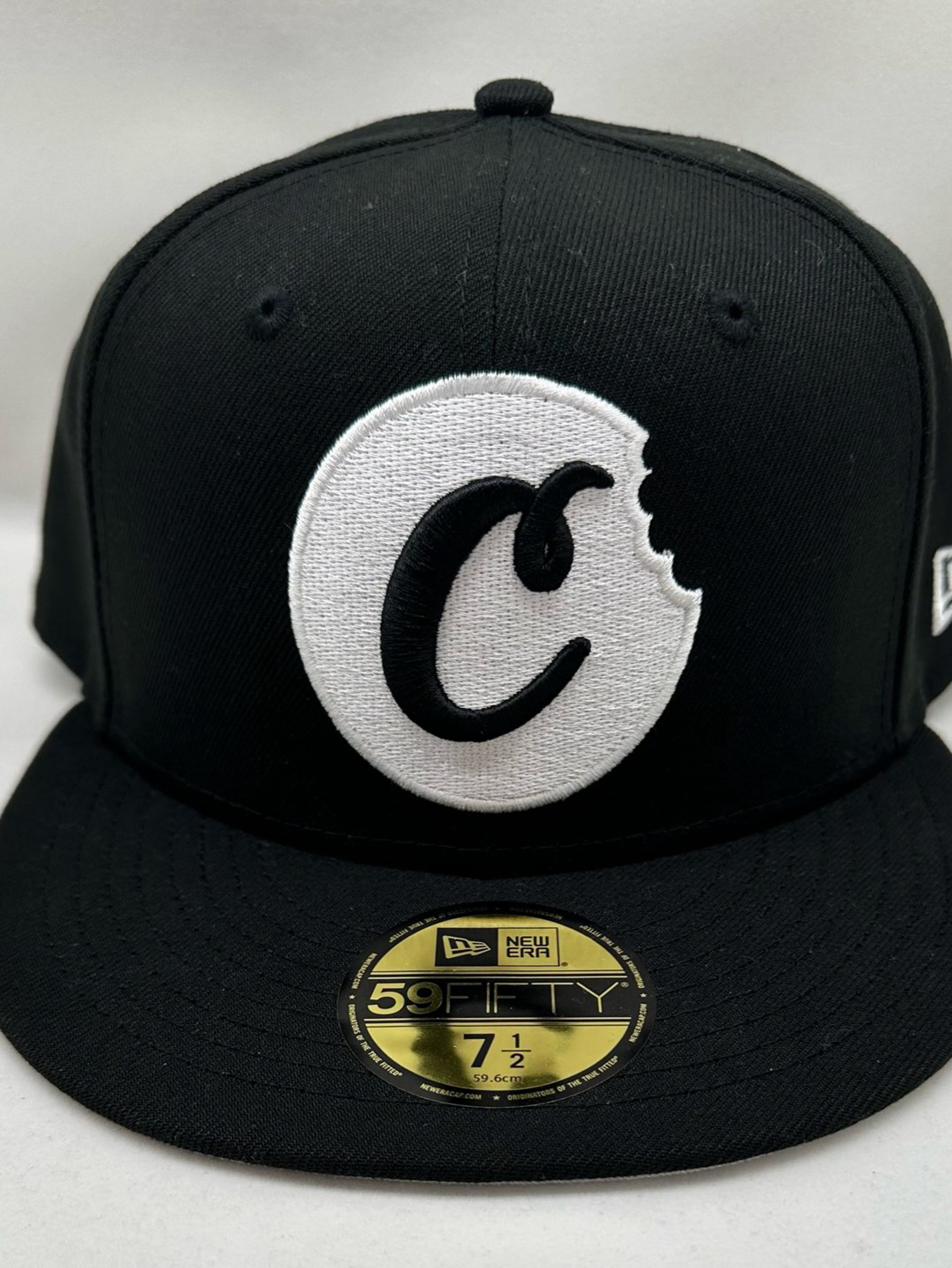 Preview pic of (Free Shipping) Size 7 1/2 Cookies x 59Fifty NewEra Fitted