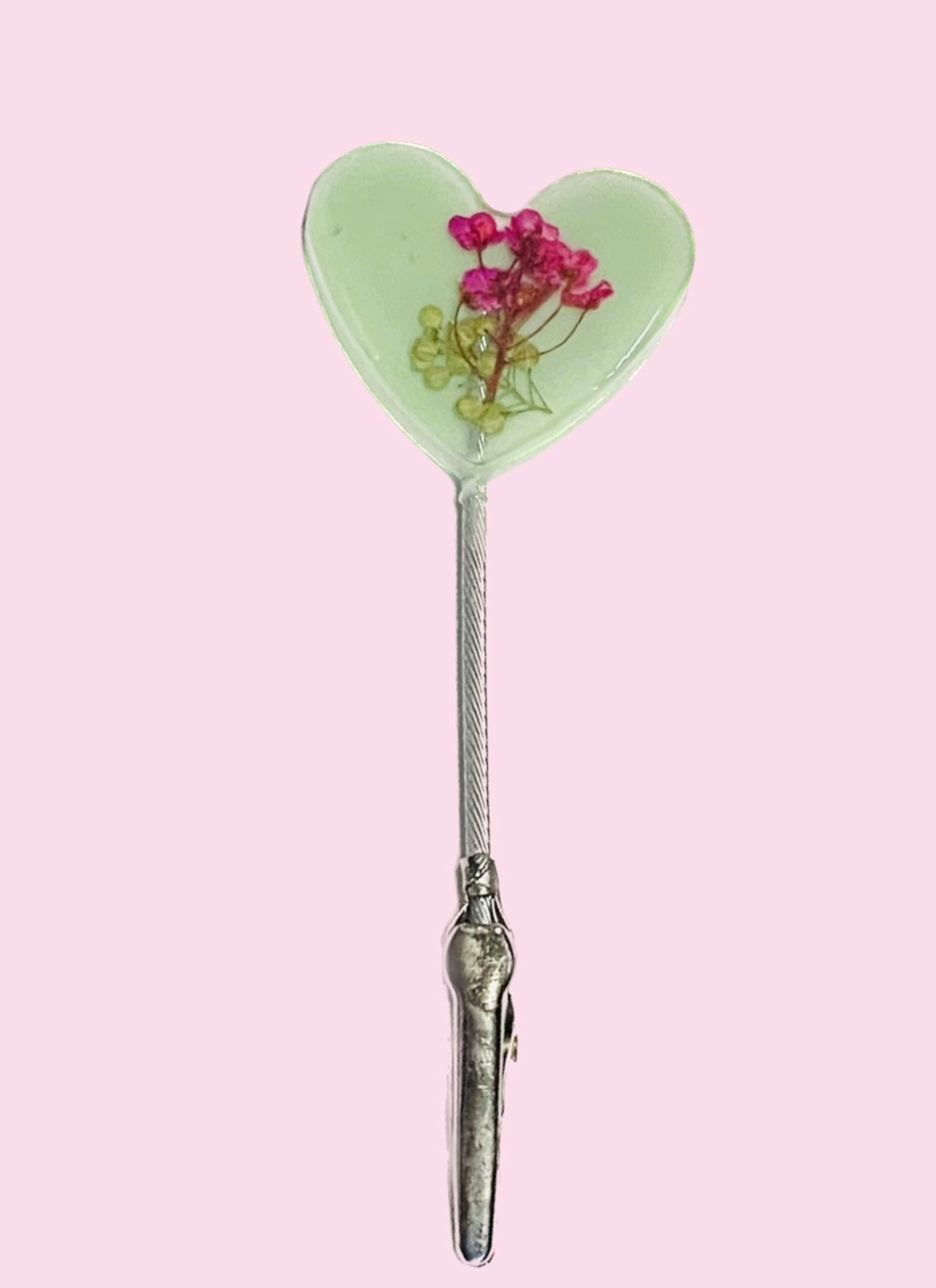 Preview pic of Mint Green Floral Heart Roach Clip