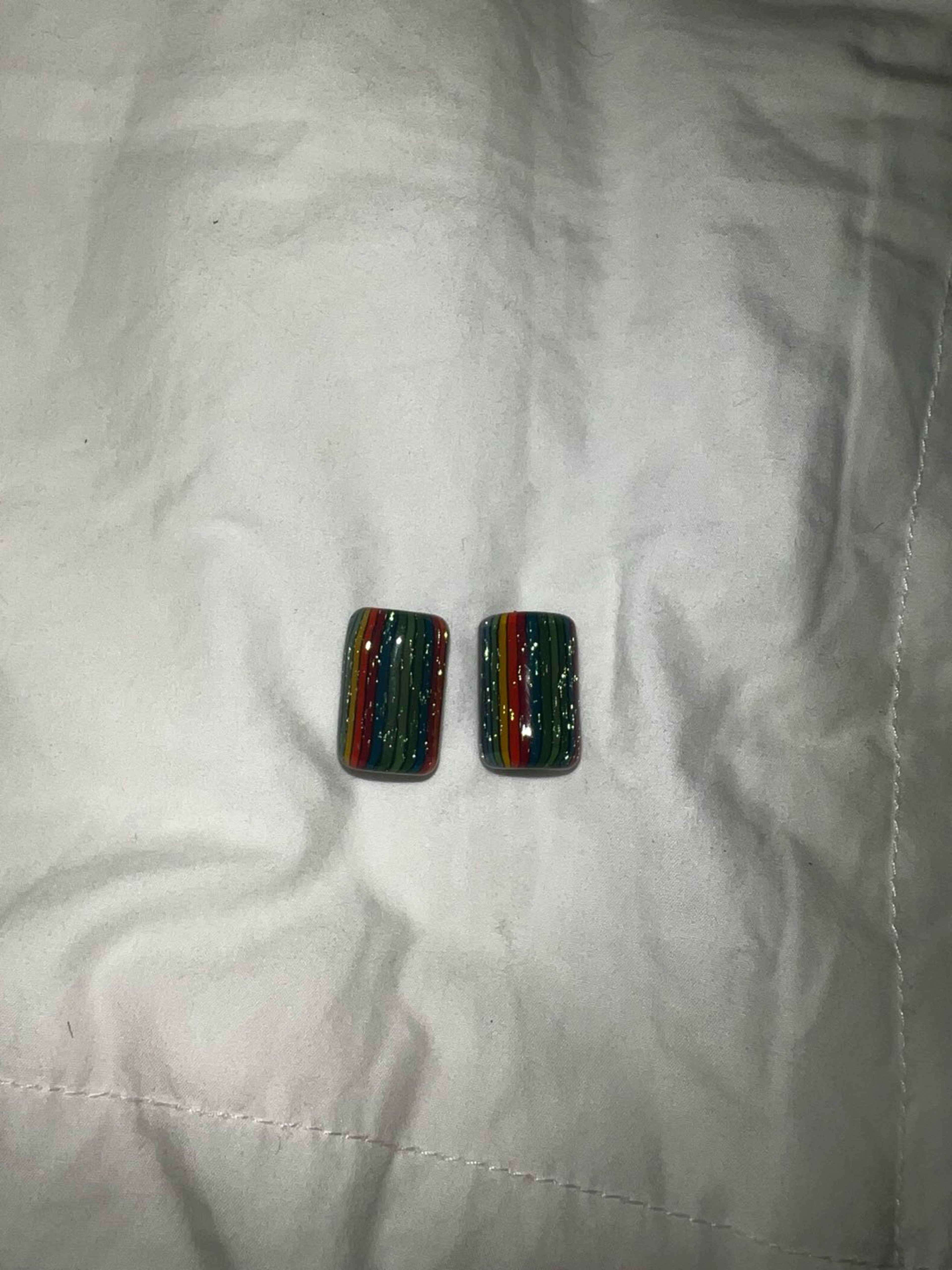 Preview pic of Darby rainbow beads