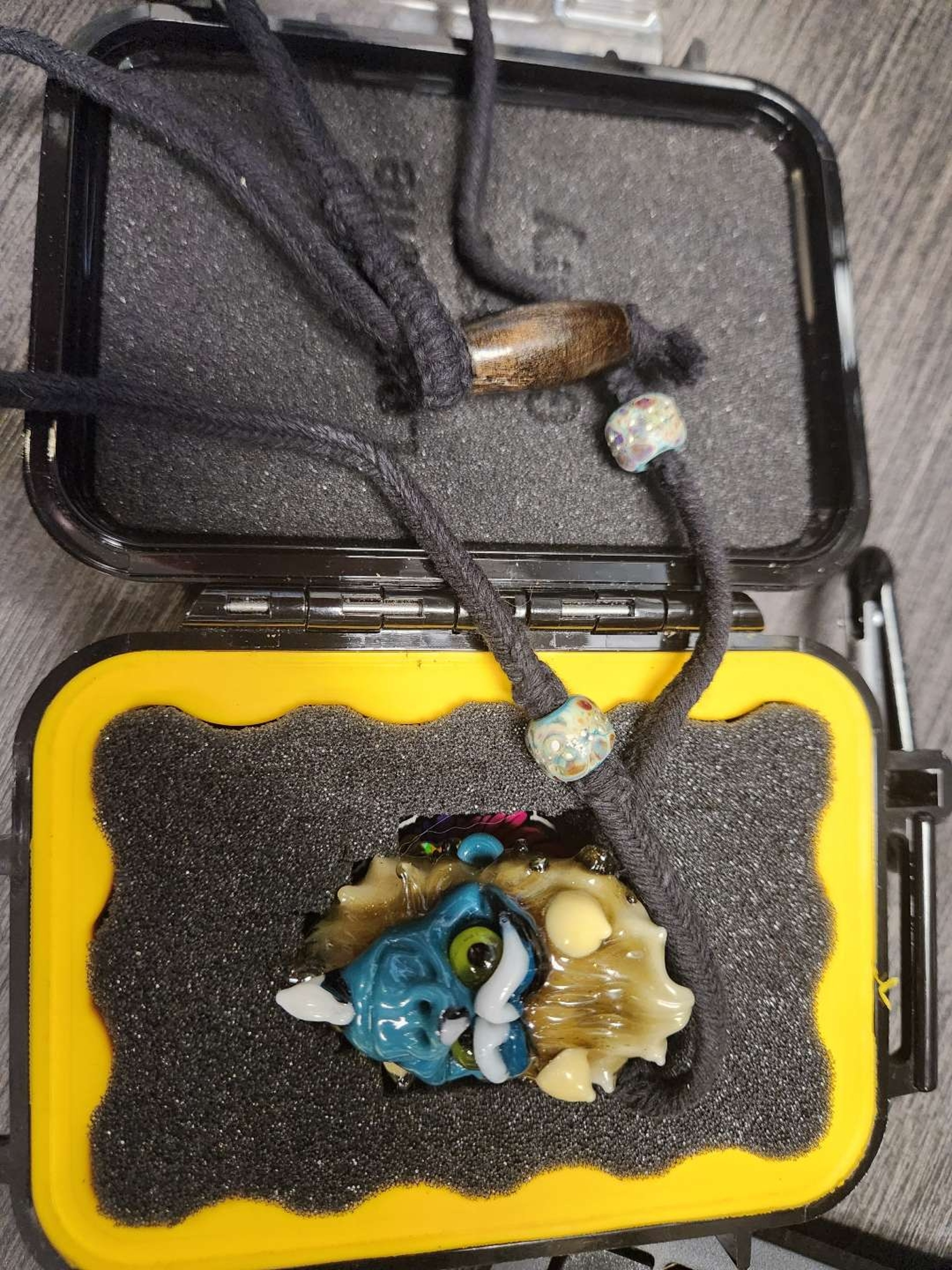 Preview pic of Blue sun pendant