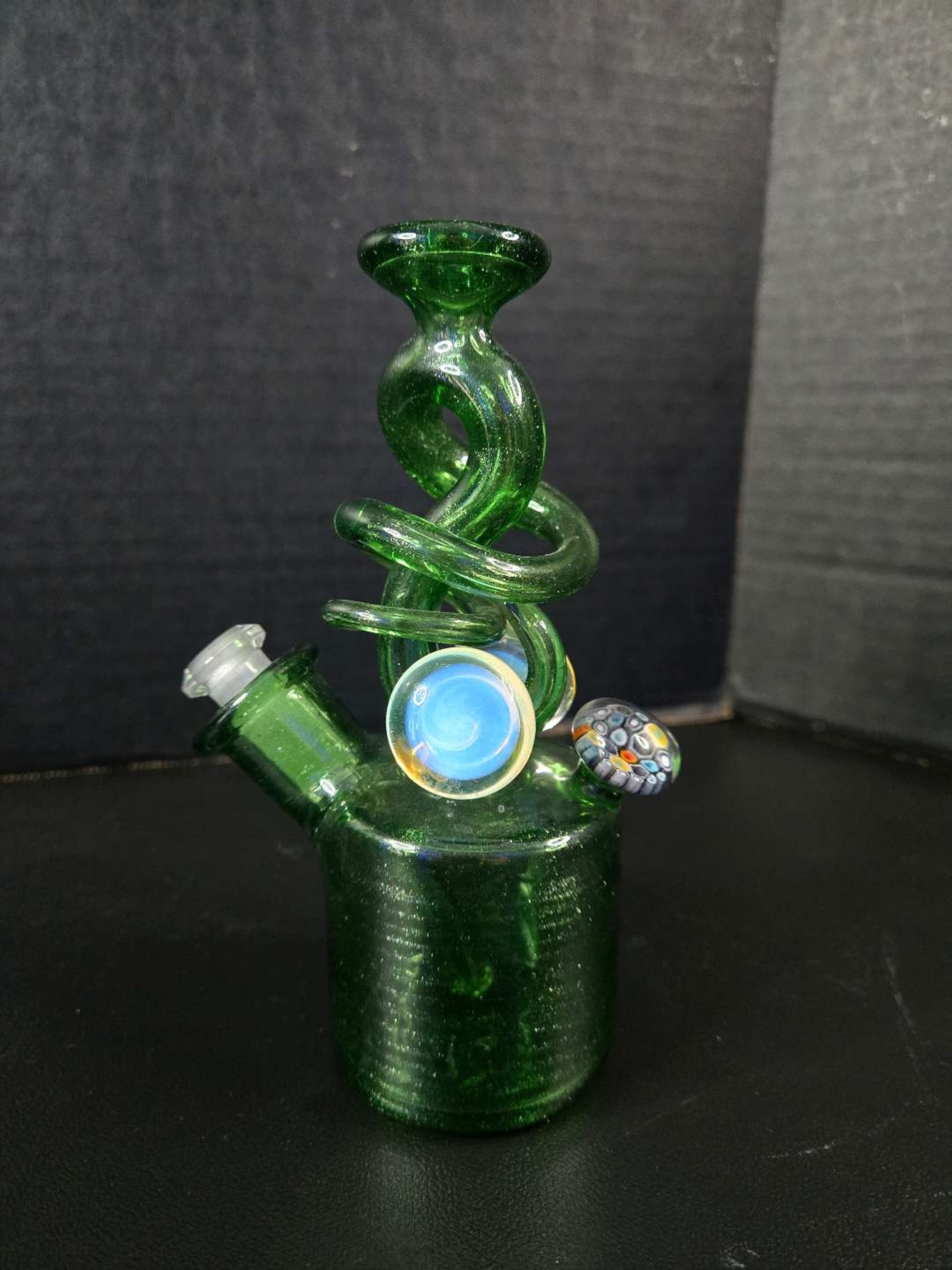 Preview pic of Cambria Glass Banger Hanger